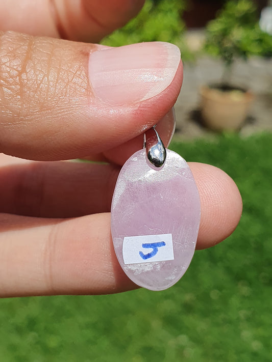 Pendentif Kunzite sur bélière en argent J