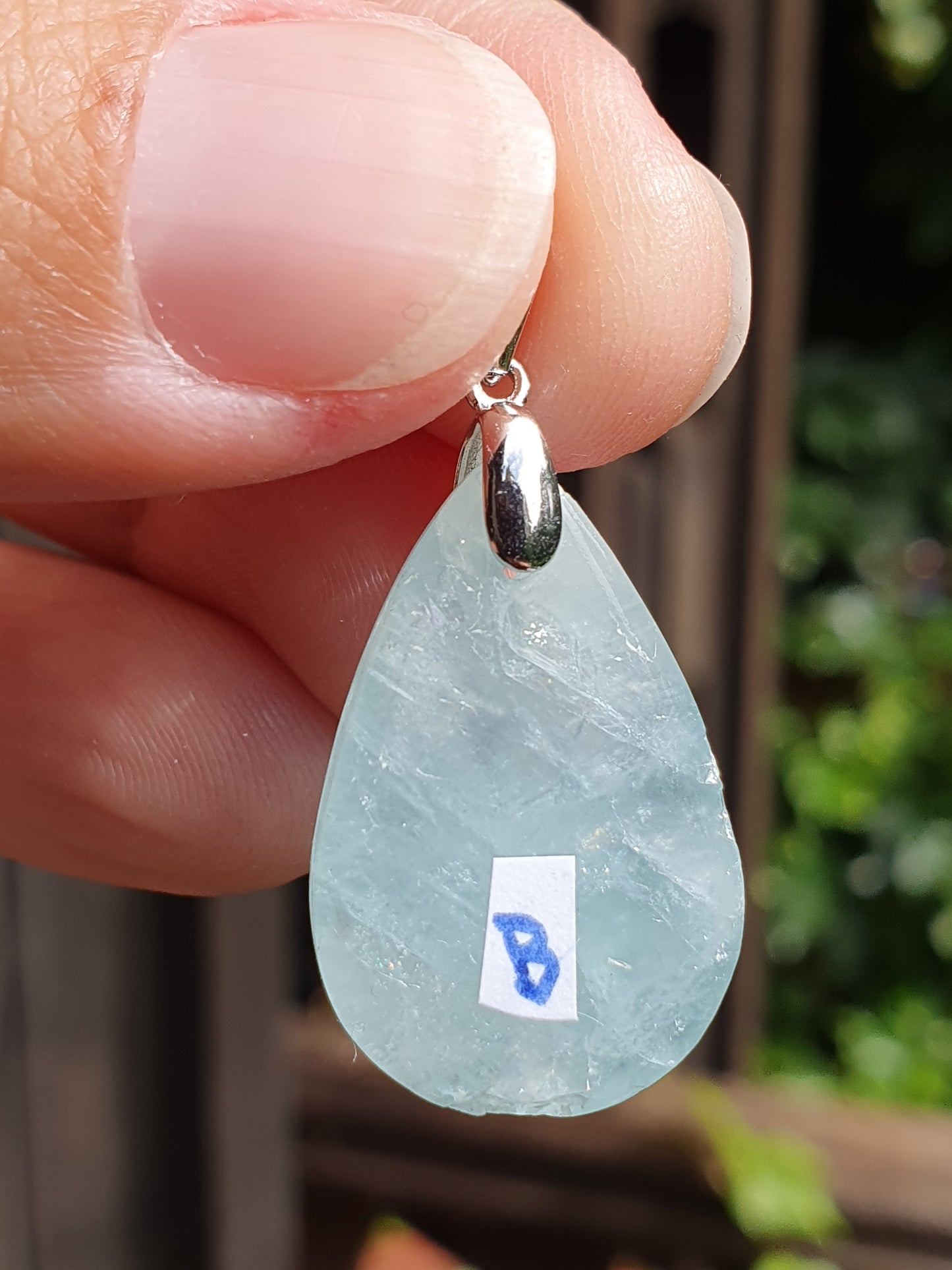 Pendentif Aigue-marine sur bélière en argent (à choisir)