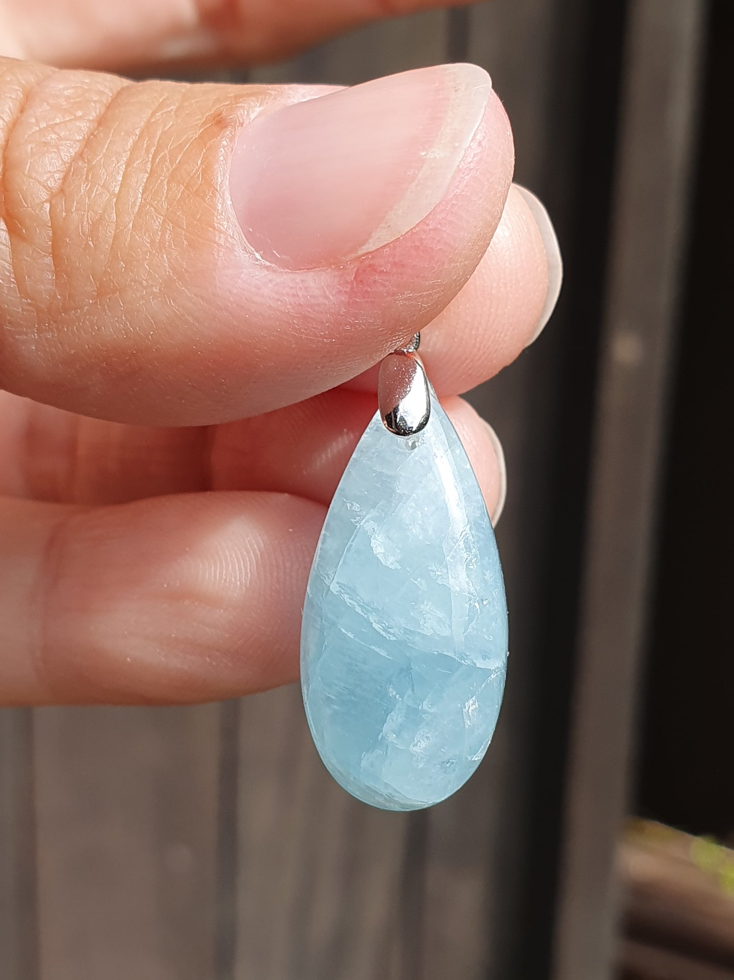 Pendentif Aigue-marine sur bélière en argent (à choisir)
