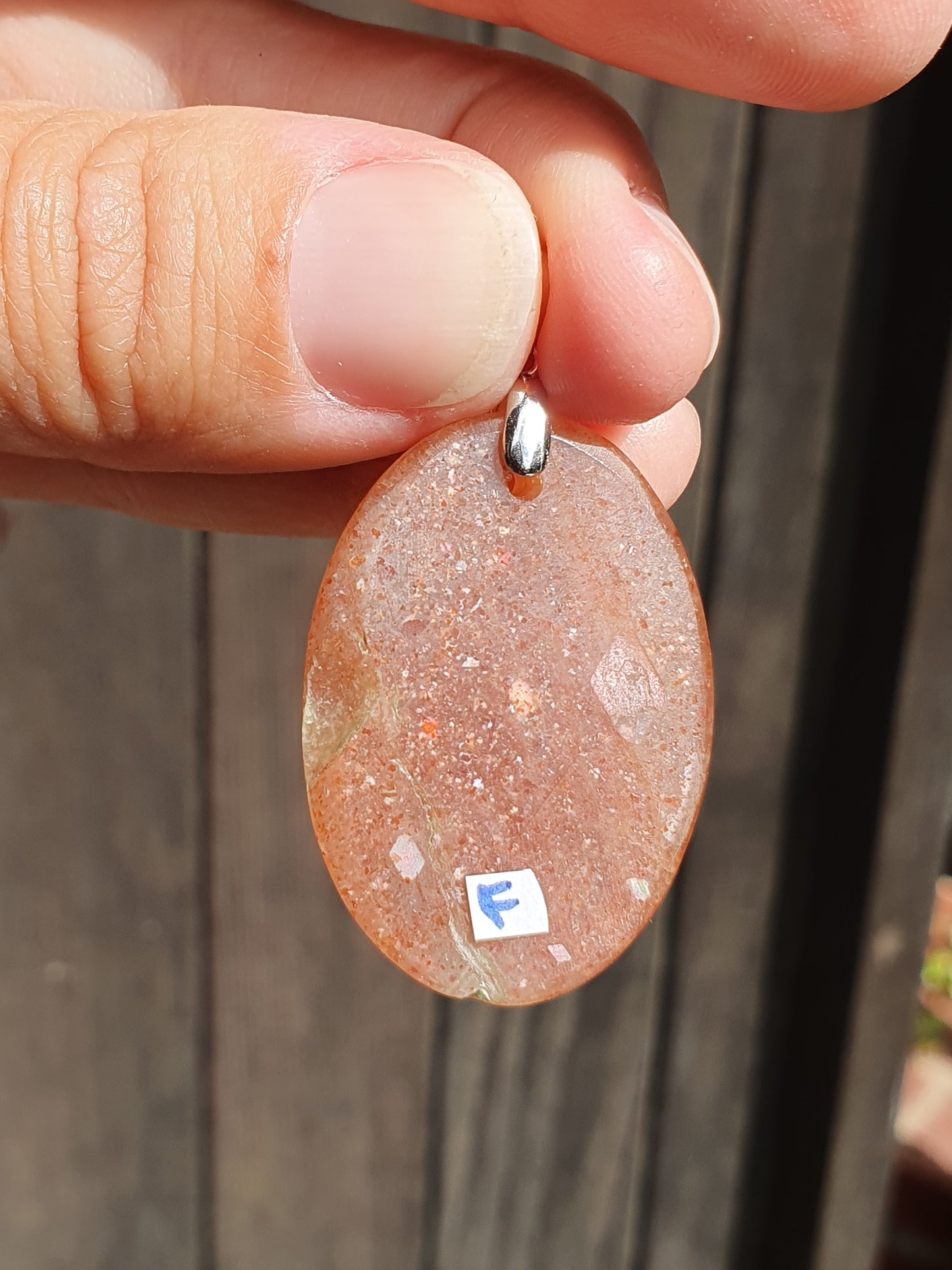 Pendentif Pierre de soleil sur bélière en argent (à choisir)