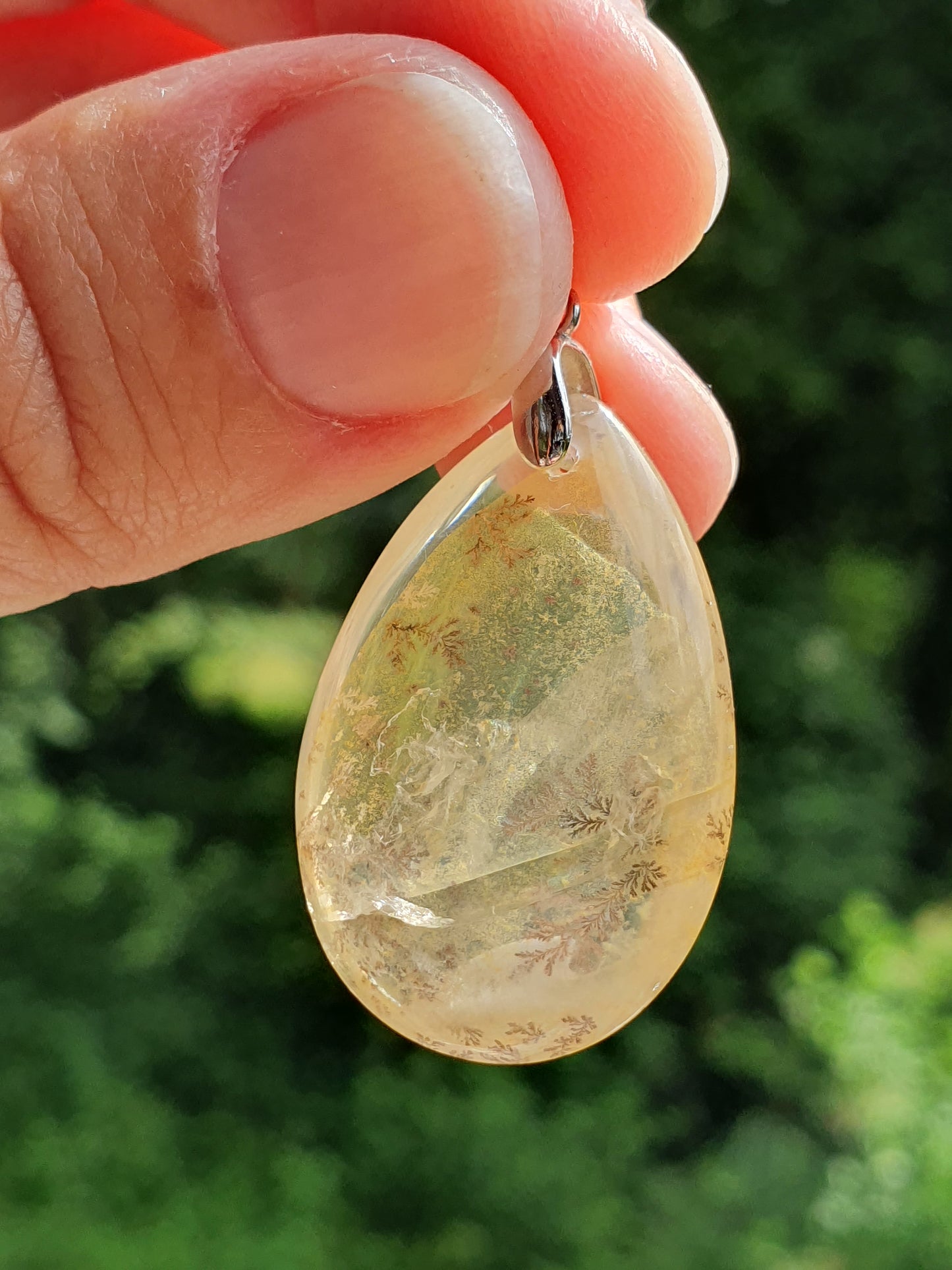Pendentif Quartz dendritique sur bélière en argent (à choisir)