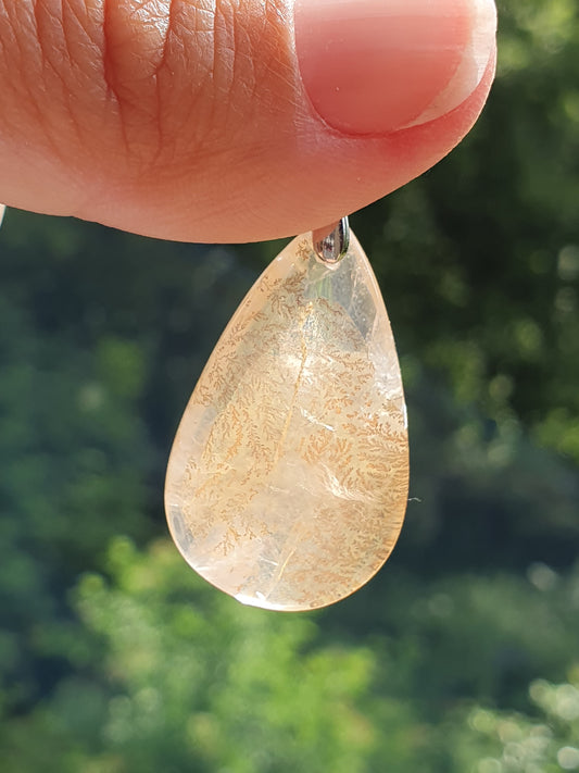 Pendentif Quartz dendritique sur bélière en argent (à choisir)