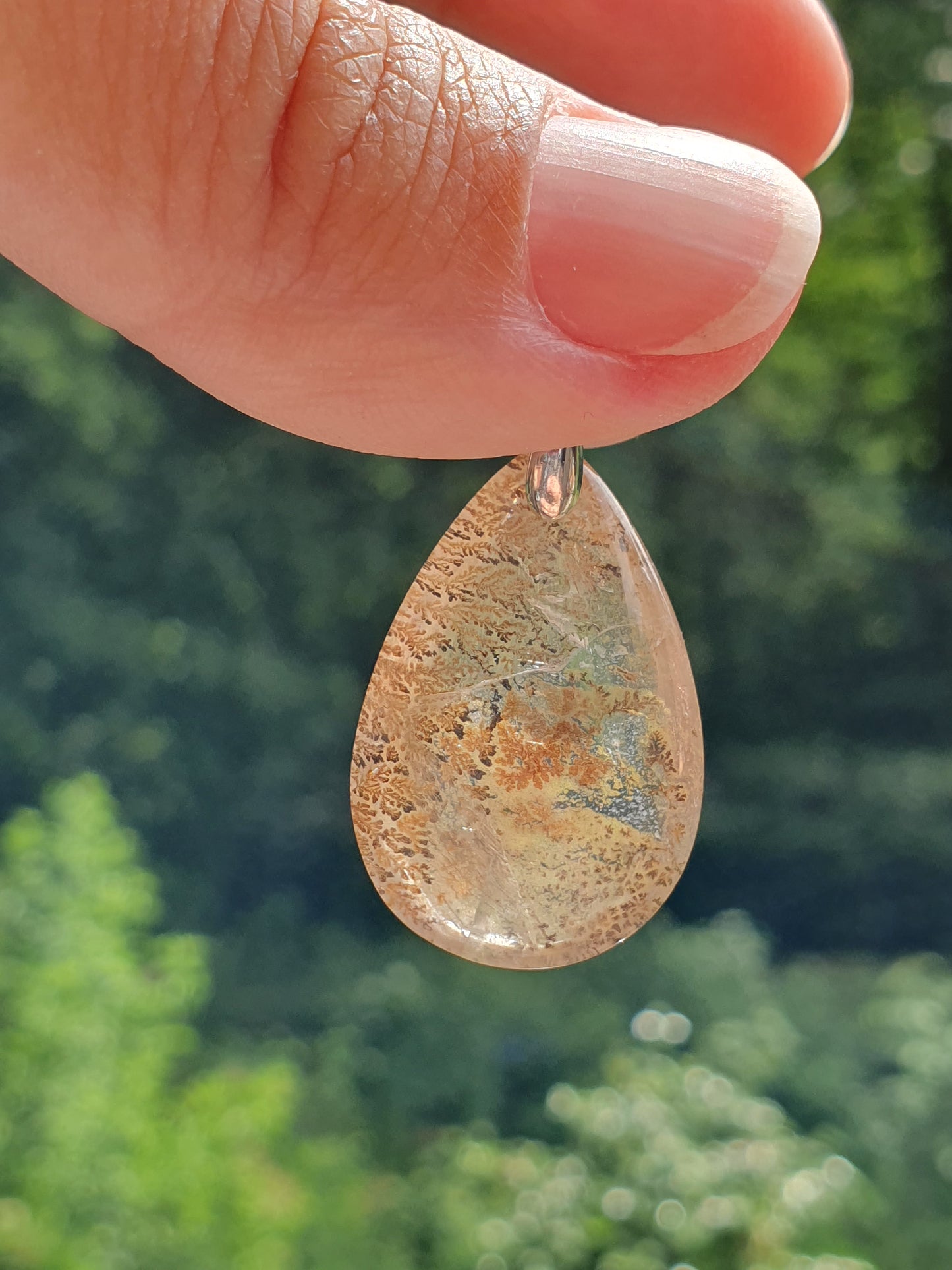 Pendentif Quartz dendritique sur bélière en argent (à choisir)