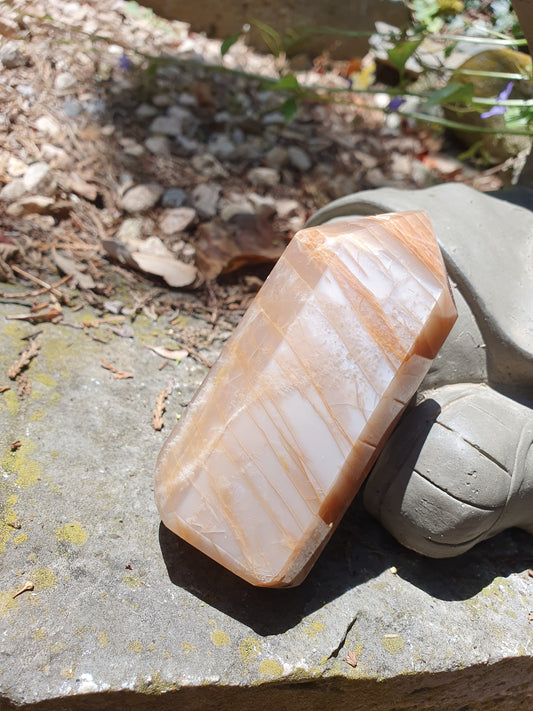 Pointe Pierre de Lune orange 01