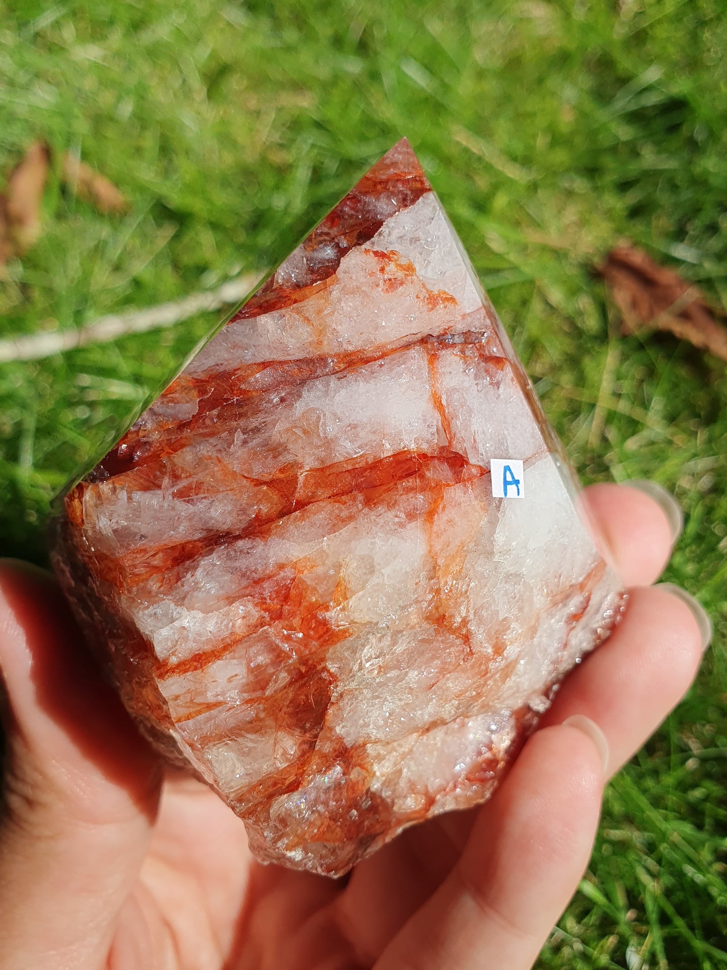 Pointe semi brute Quartz Hématoïde rouge A