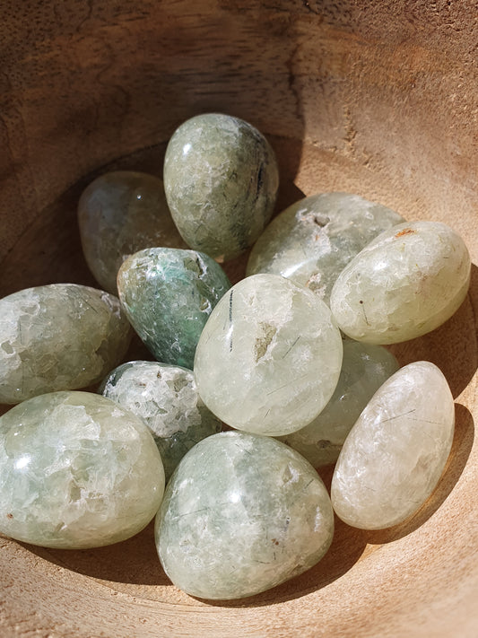 Pierre roulée Prehnite