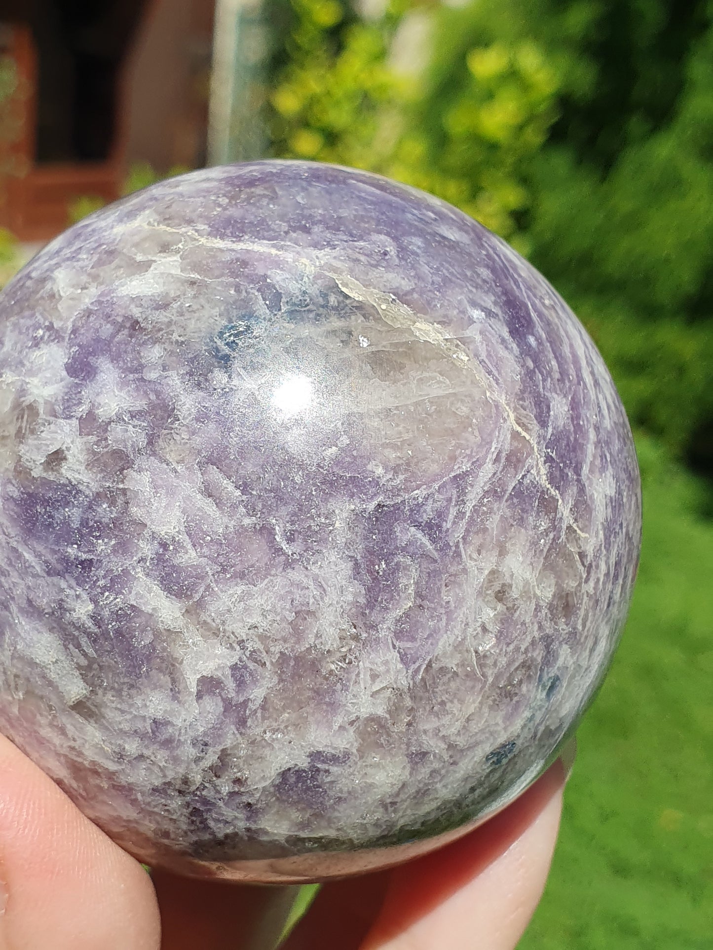 Sphère Tourmaline rose sur Lépidolite