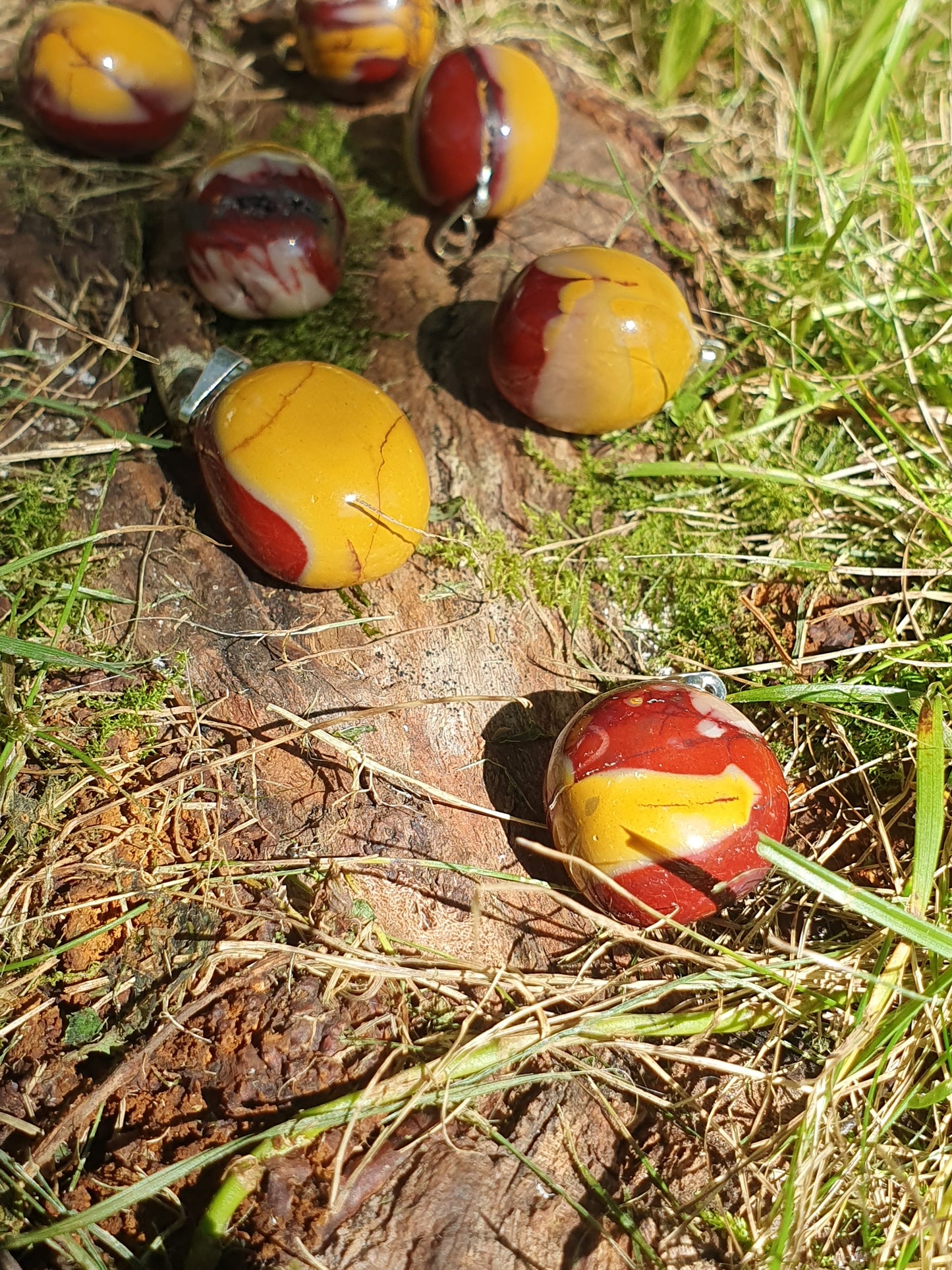 Pendentif pierre roulée jaspe Mokaïte