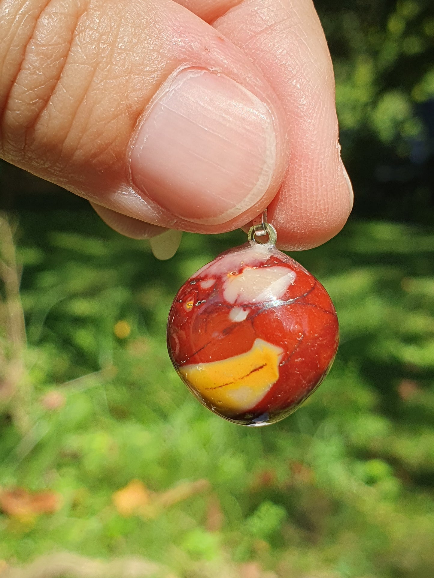 Pendentif pierre roulée jaspe Mokaïte