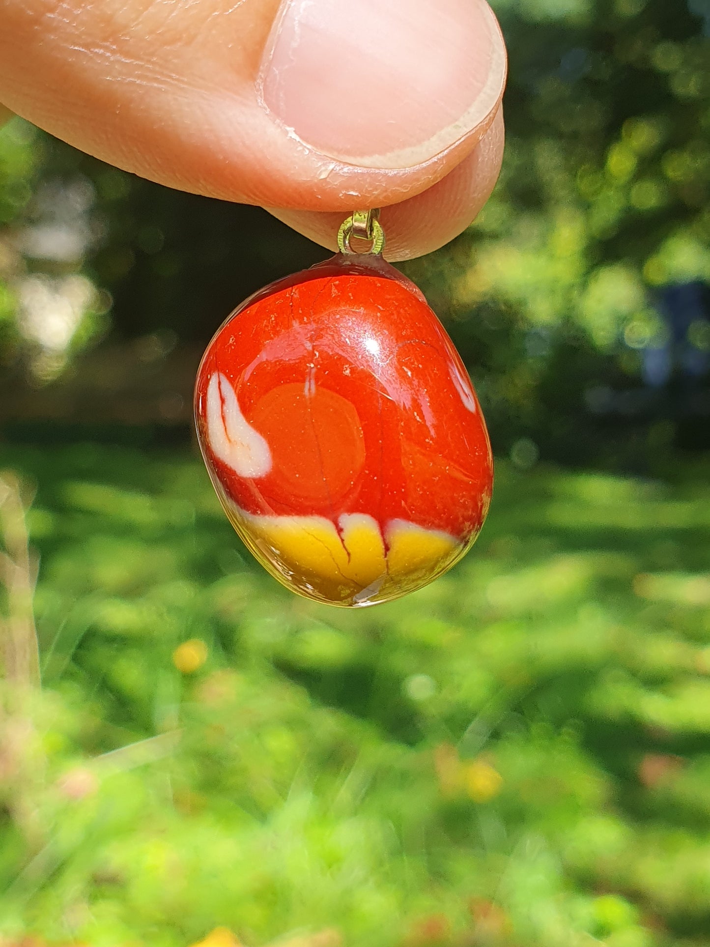 Pendentif pierre roulée jaspe Mokaïte