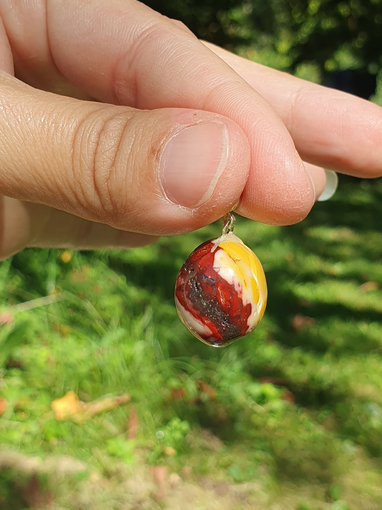 Pendentif pierre roulée jaspe Mokaïte