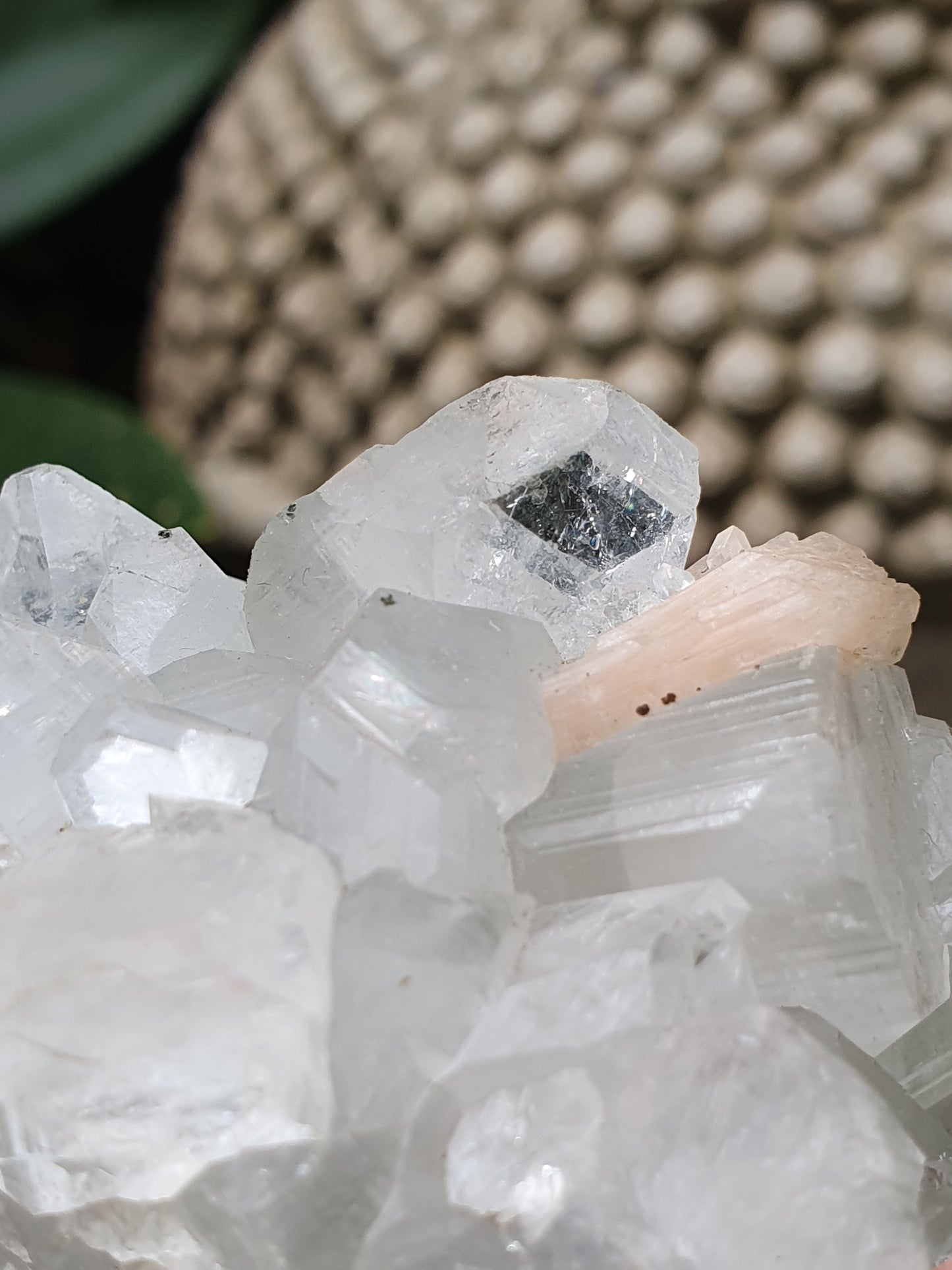 Apophyllite et stilbite sur Calcédoine A7