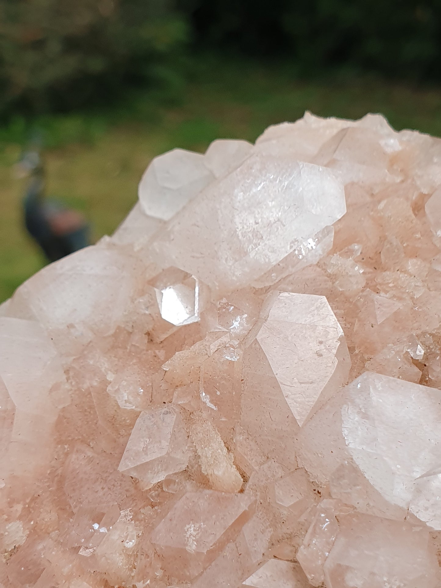 Sublime Apophyllite sur Heulandite rose