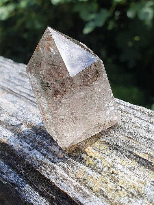 Pointe Quartz Chlorite C (Lodolite)