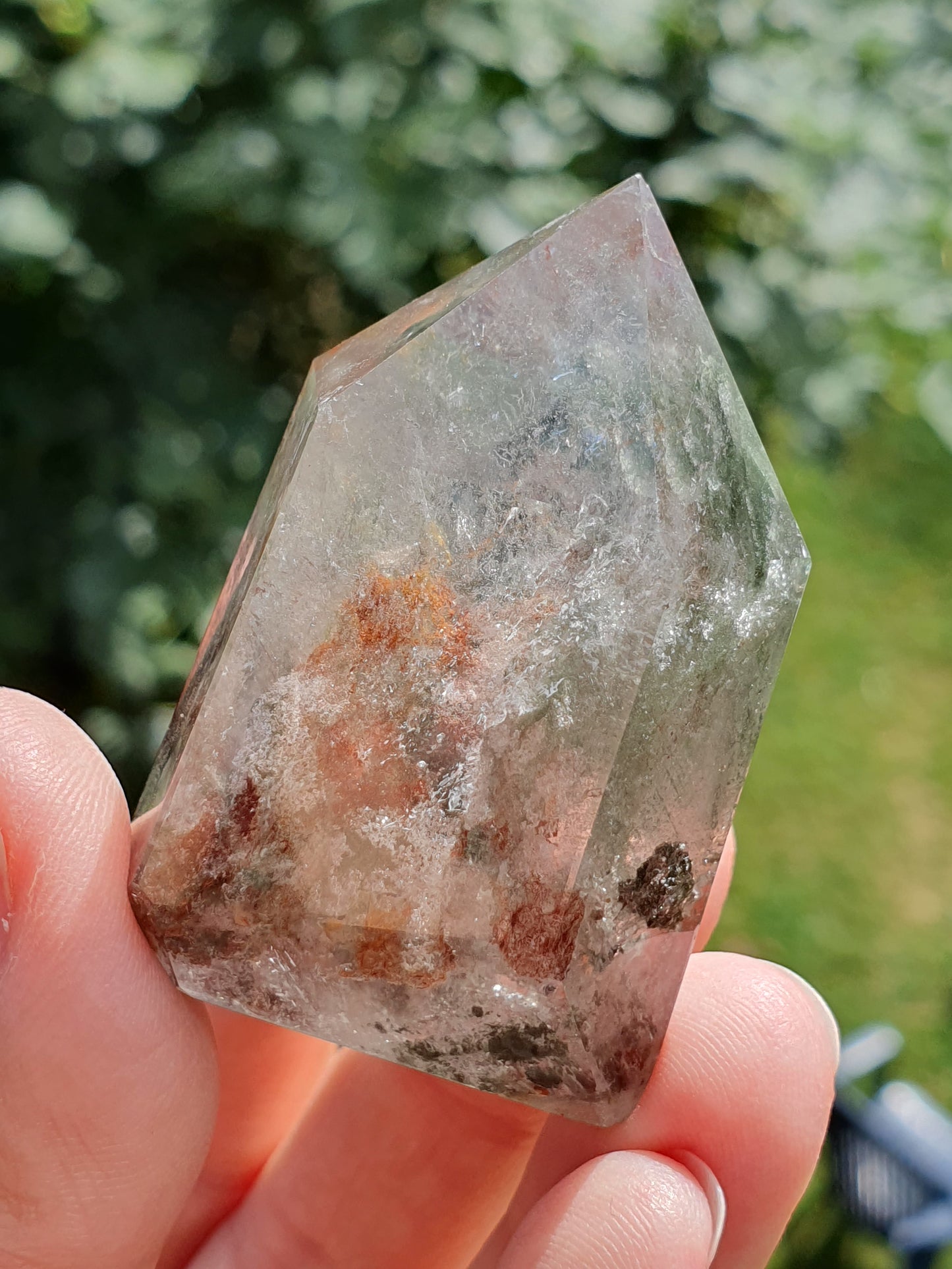 Pointe Quartz Chlorite D (Lodolite)