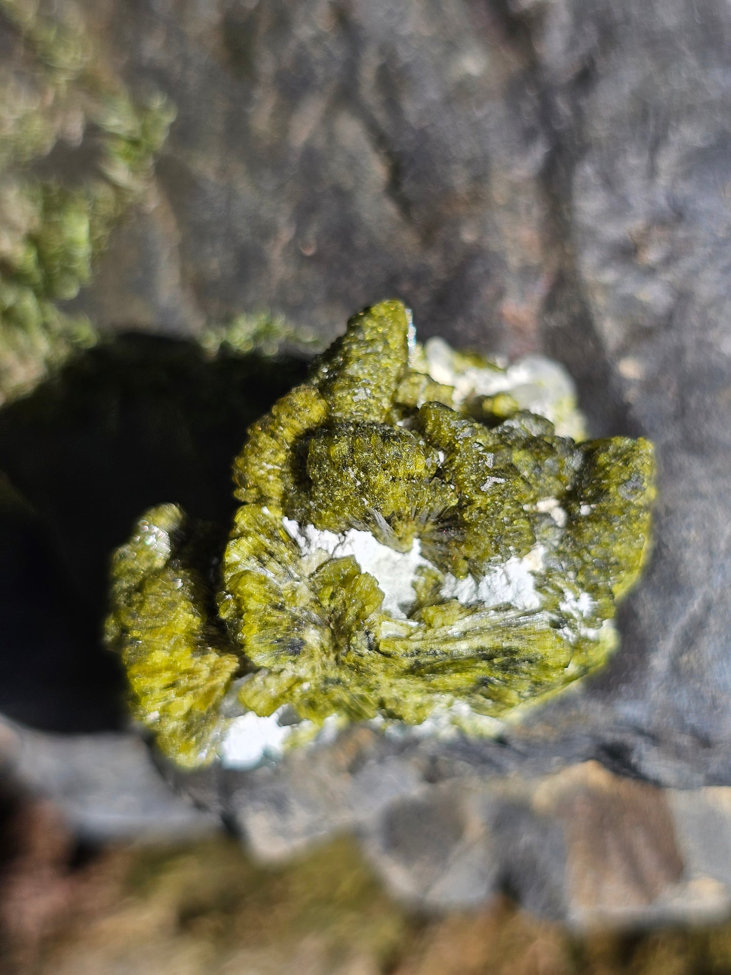 Epidote E2