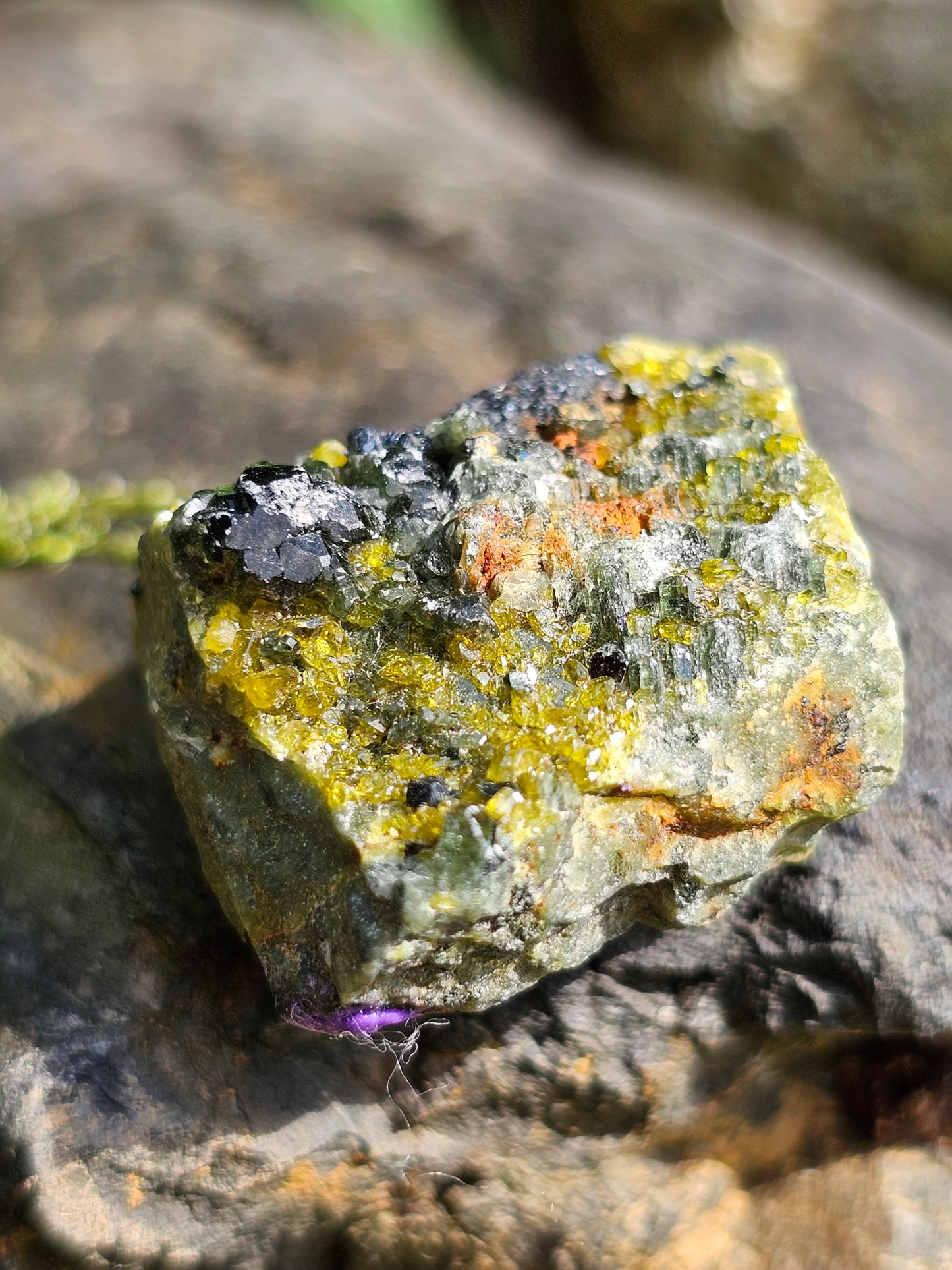 Mélange Grenat, Diopside, Epidote du Pakistan E