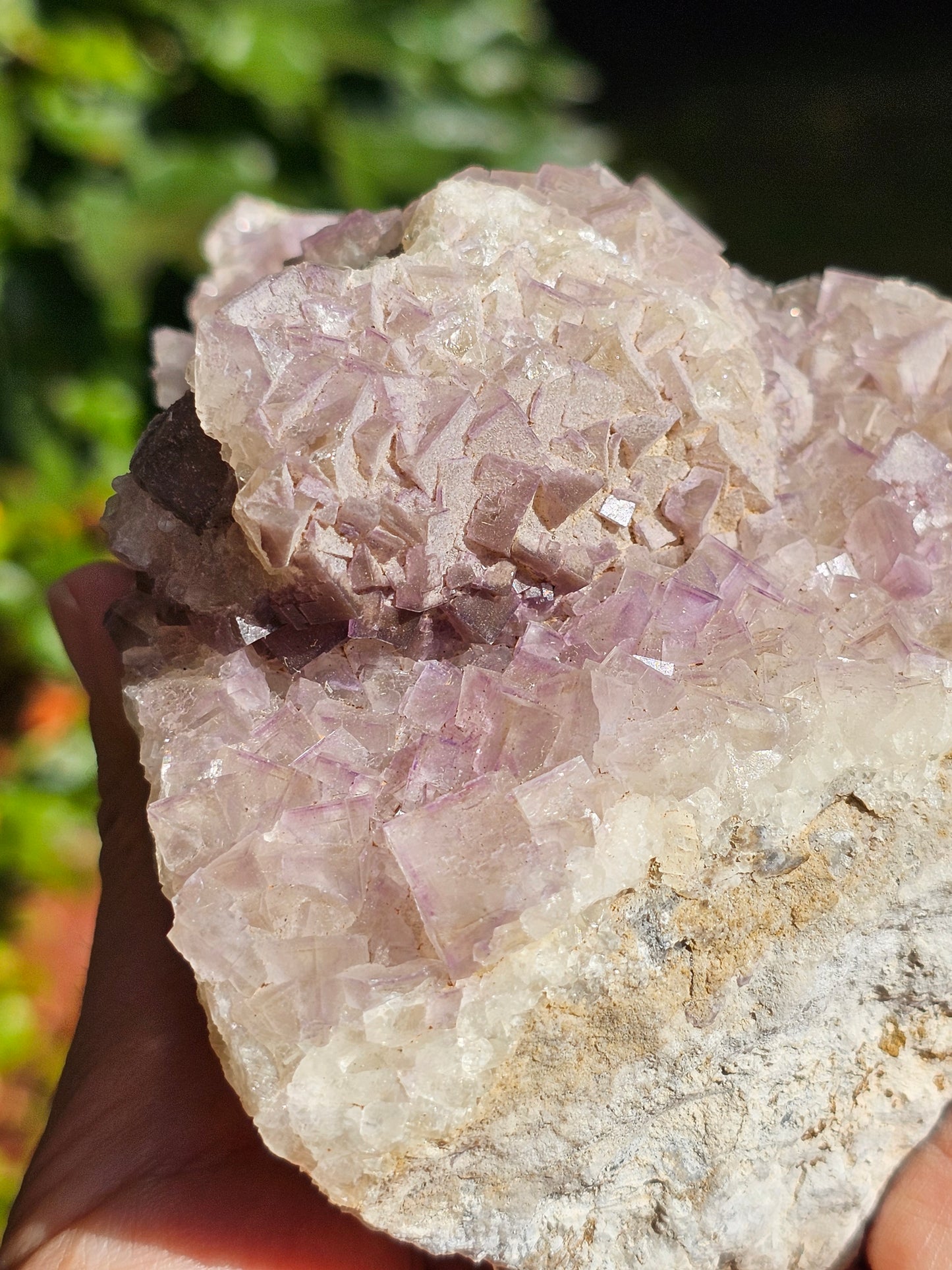 Grosse Fluorite française violette claire