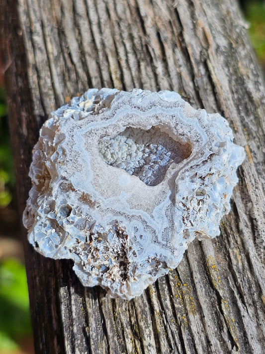 Demi géode de Calcédoine française J