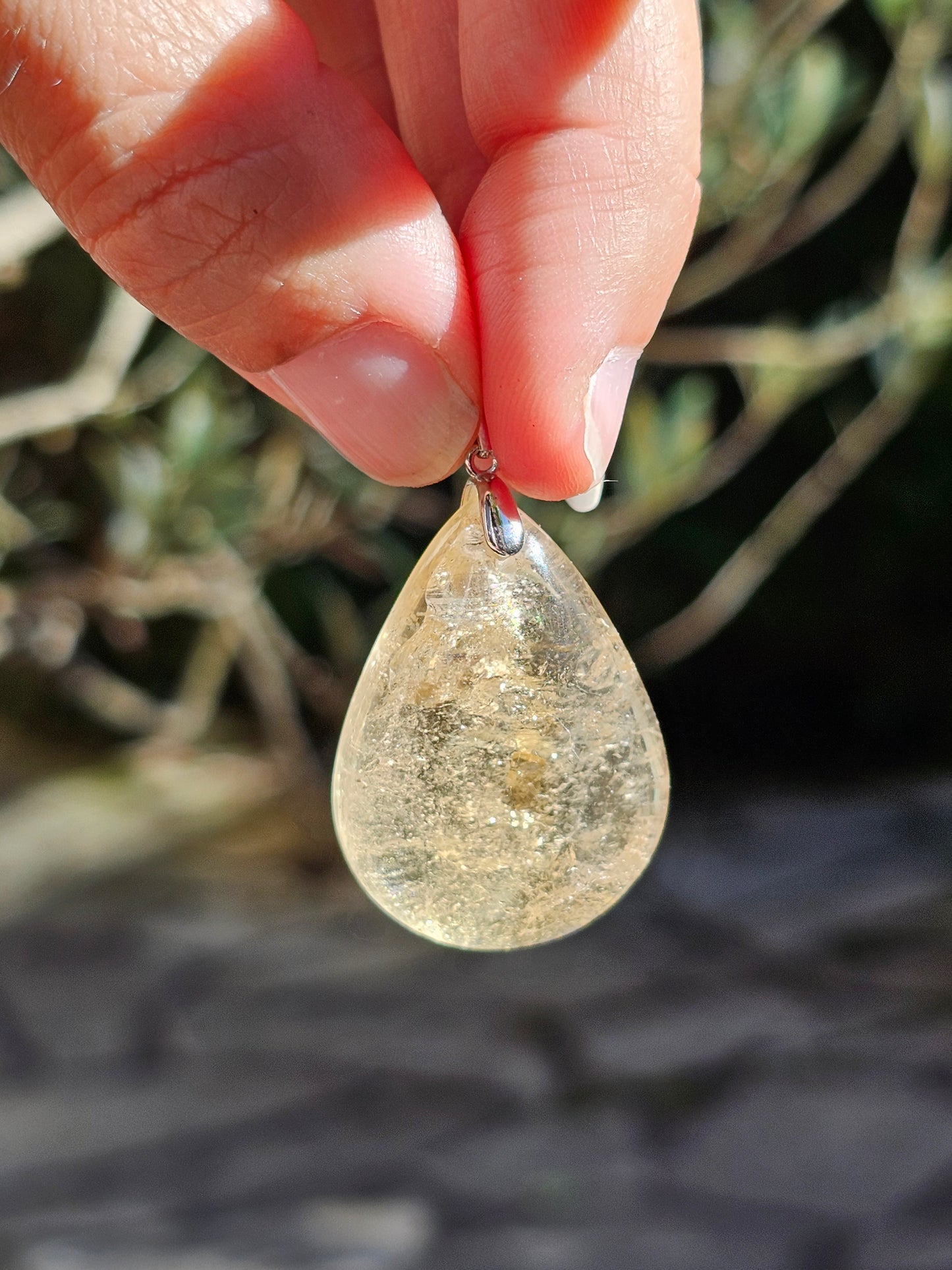 Pendentif Citrine Naturelle AA sur bélière en argent (à choisir)