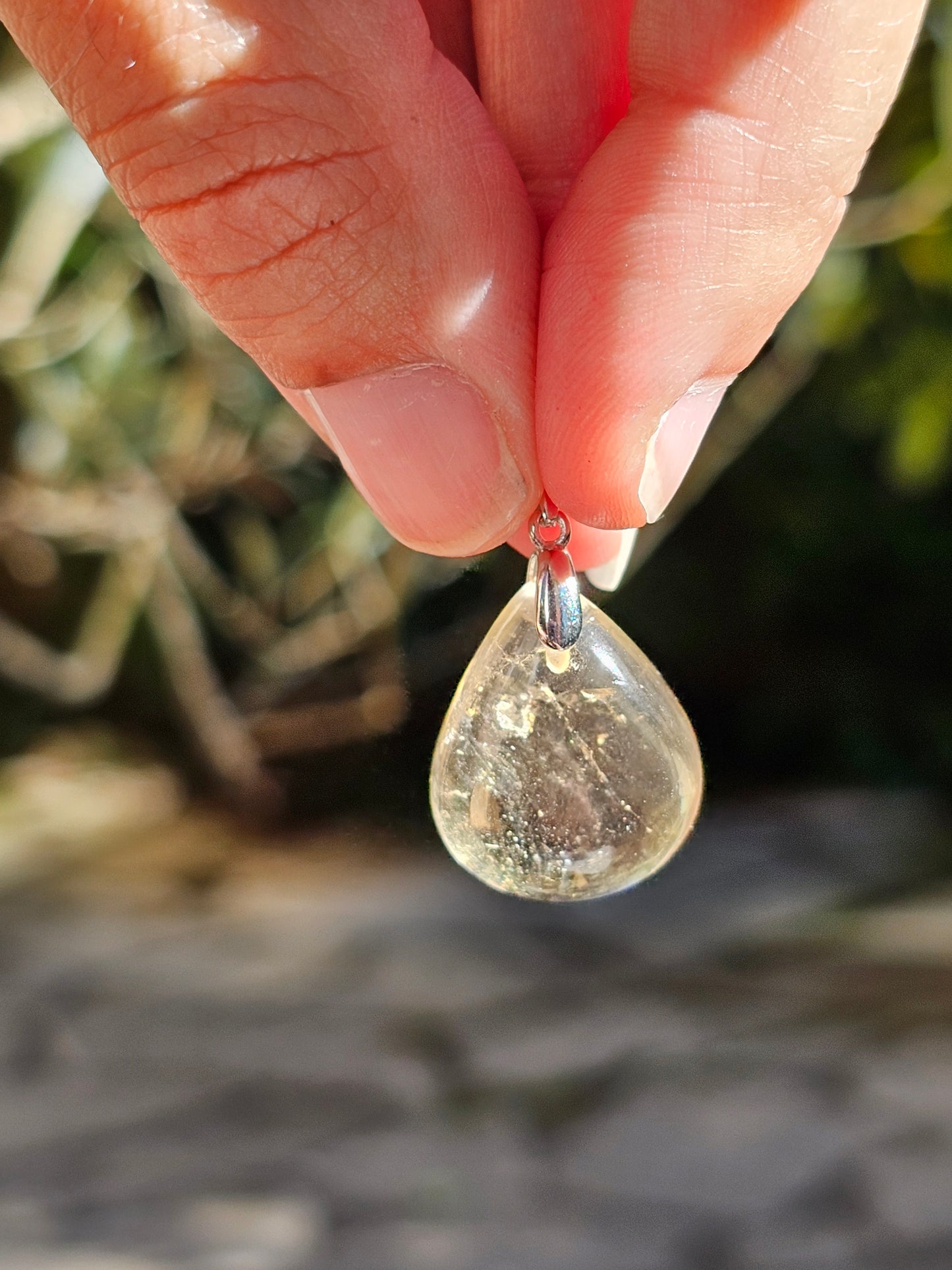 Pendentif Citrine Naturelle AA sur bélière en argent (à choisir)