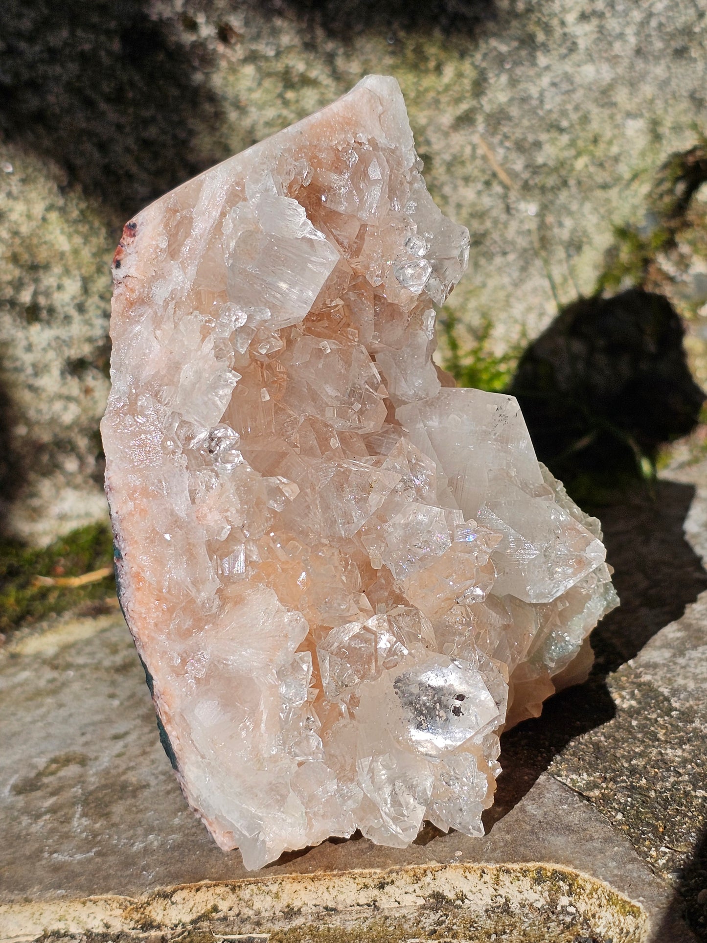 Apophyllite et stilbite sur Heulandite rose I