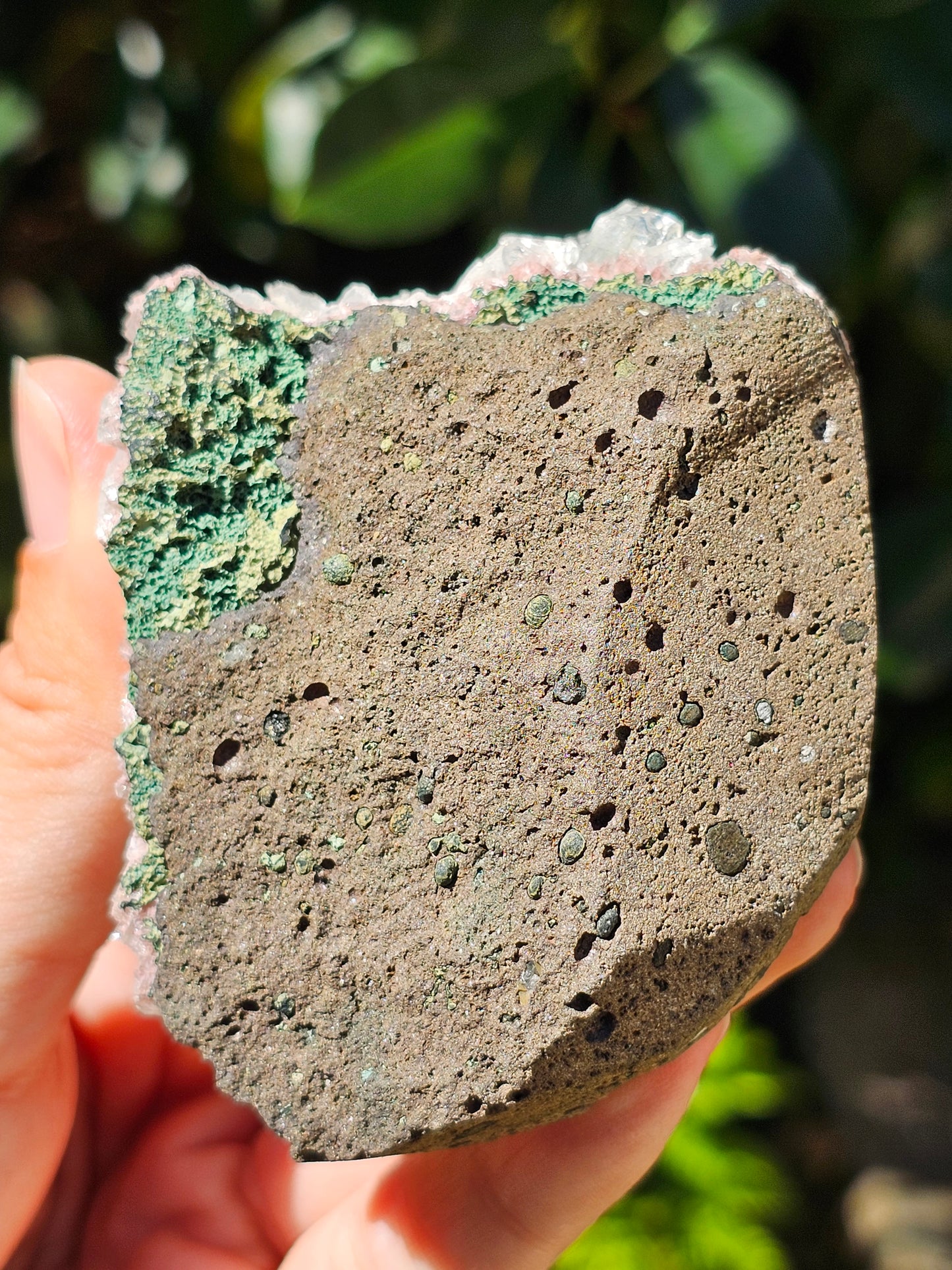 Apophyllite verte et stilbite sur heulandite rouge E