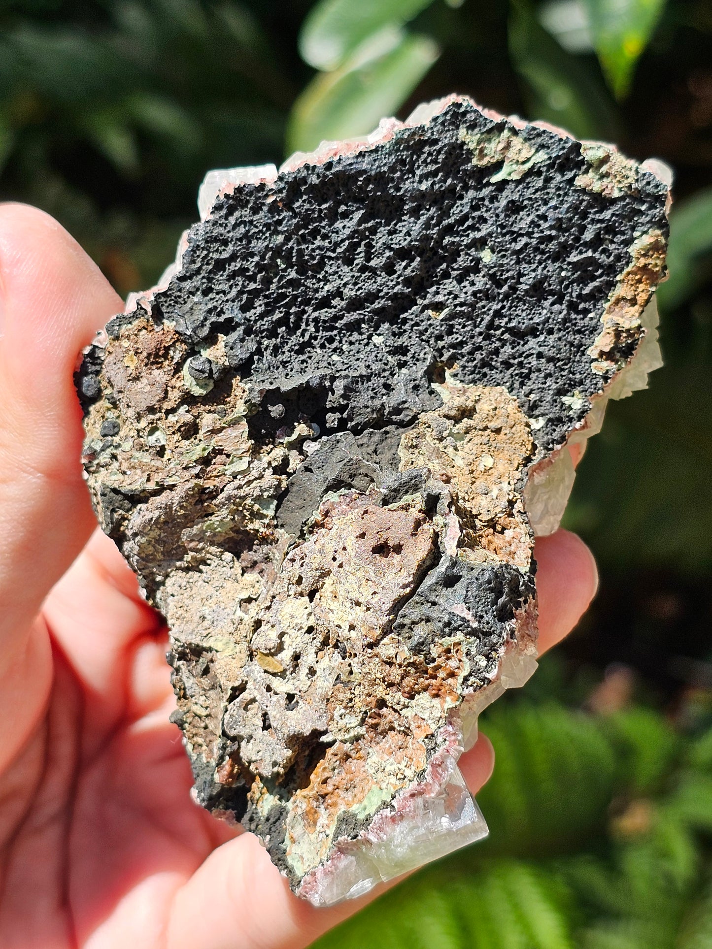 Apophyllite verte et stilbite sur heulandite rouge G
