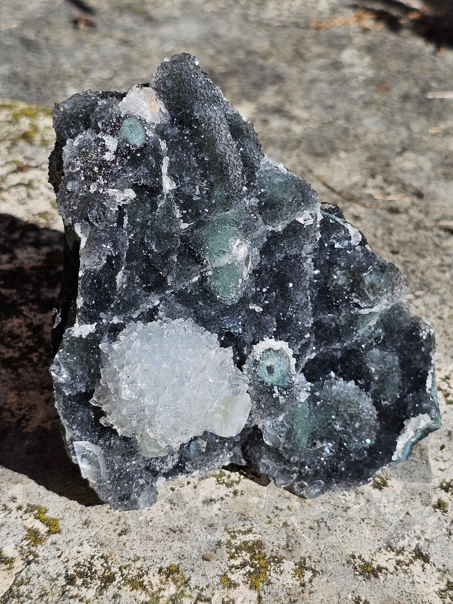 Calcédoine noire B