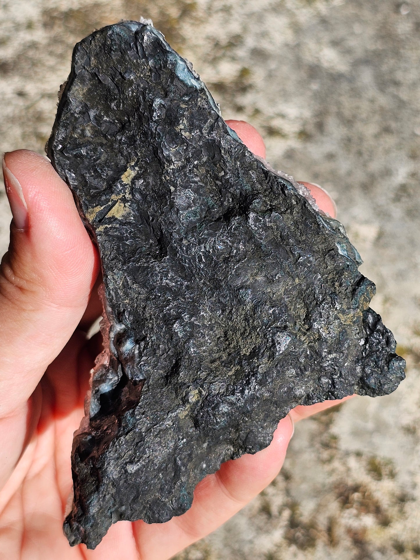 Calcédoine noire et stilbite F