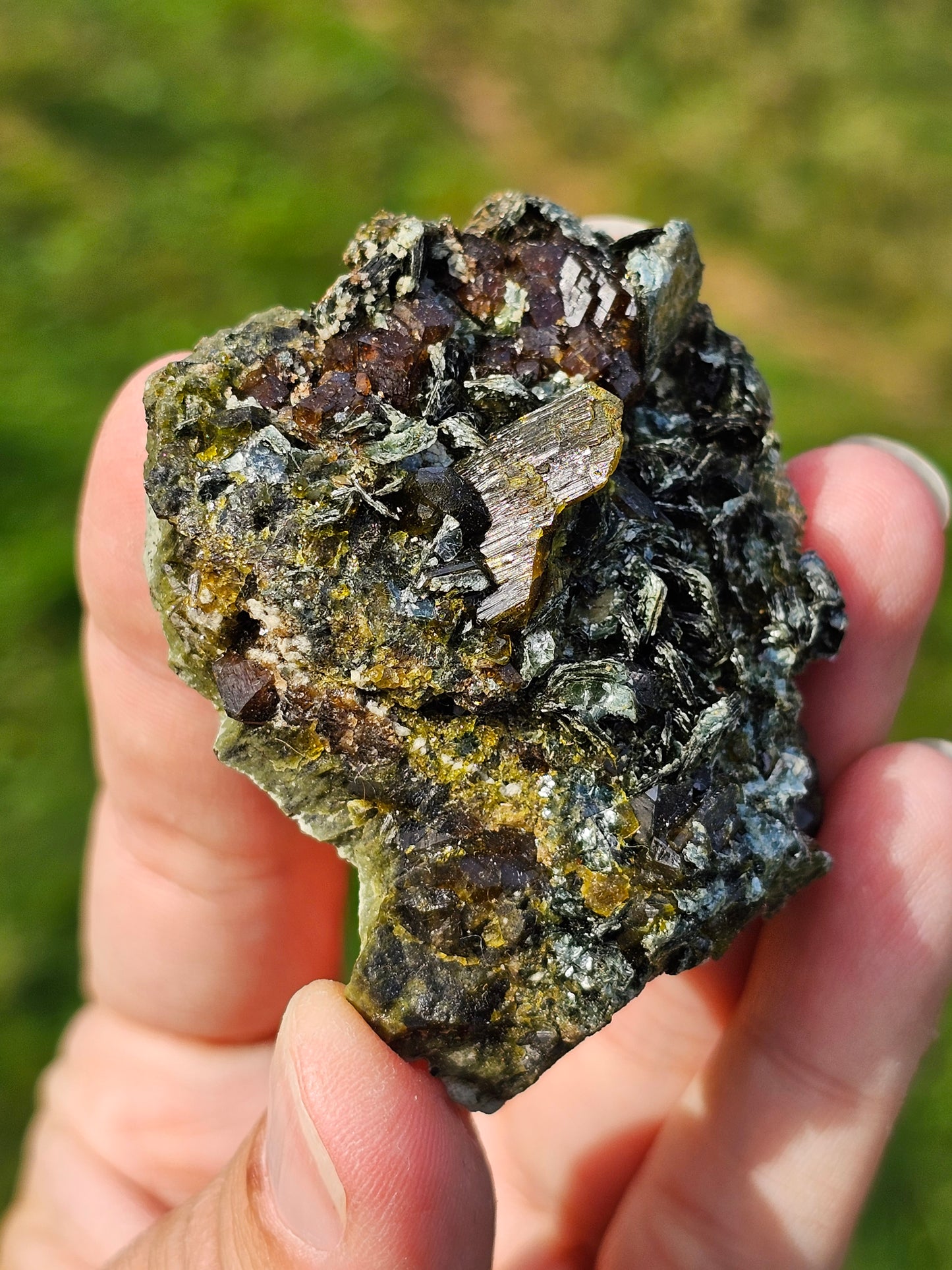 Epidote et chlinochlorite (séraphinite)