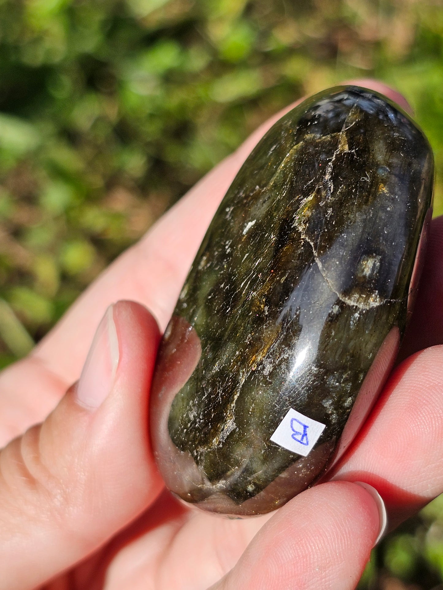 Galet Labradorite noire ( à choisir)