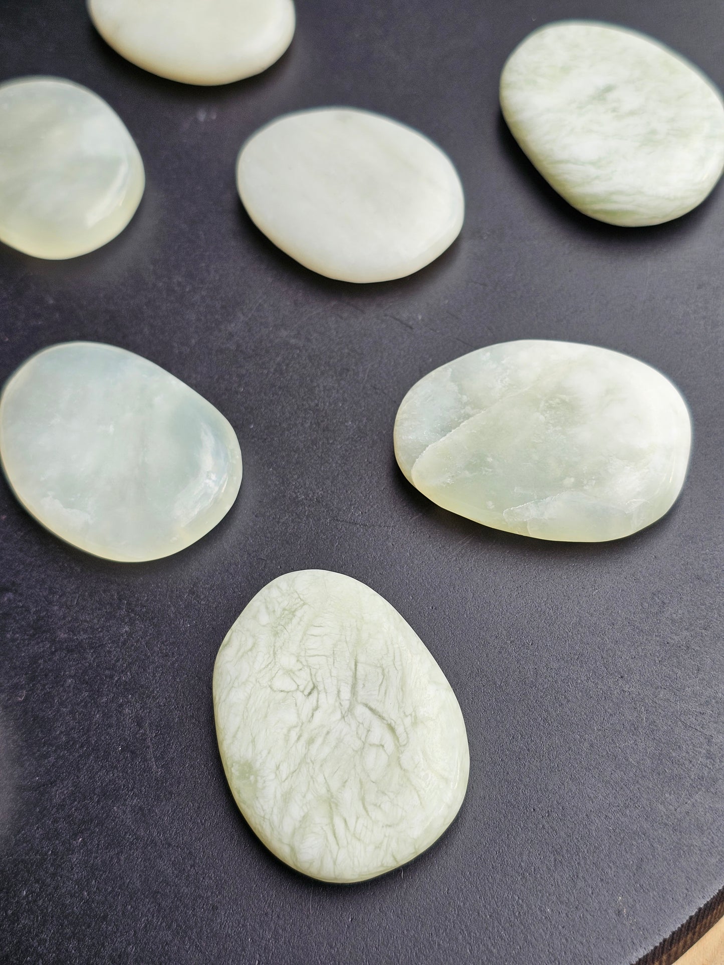 Galet plat Jade (à choisir)