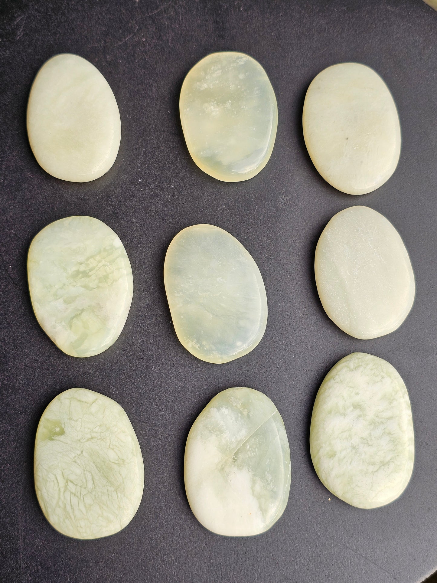 Galet plat Jade (à choisir)