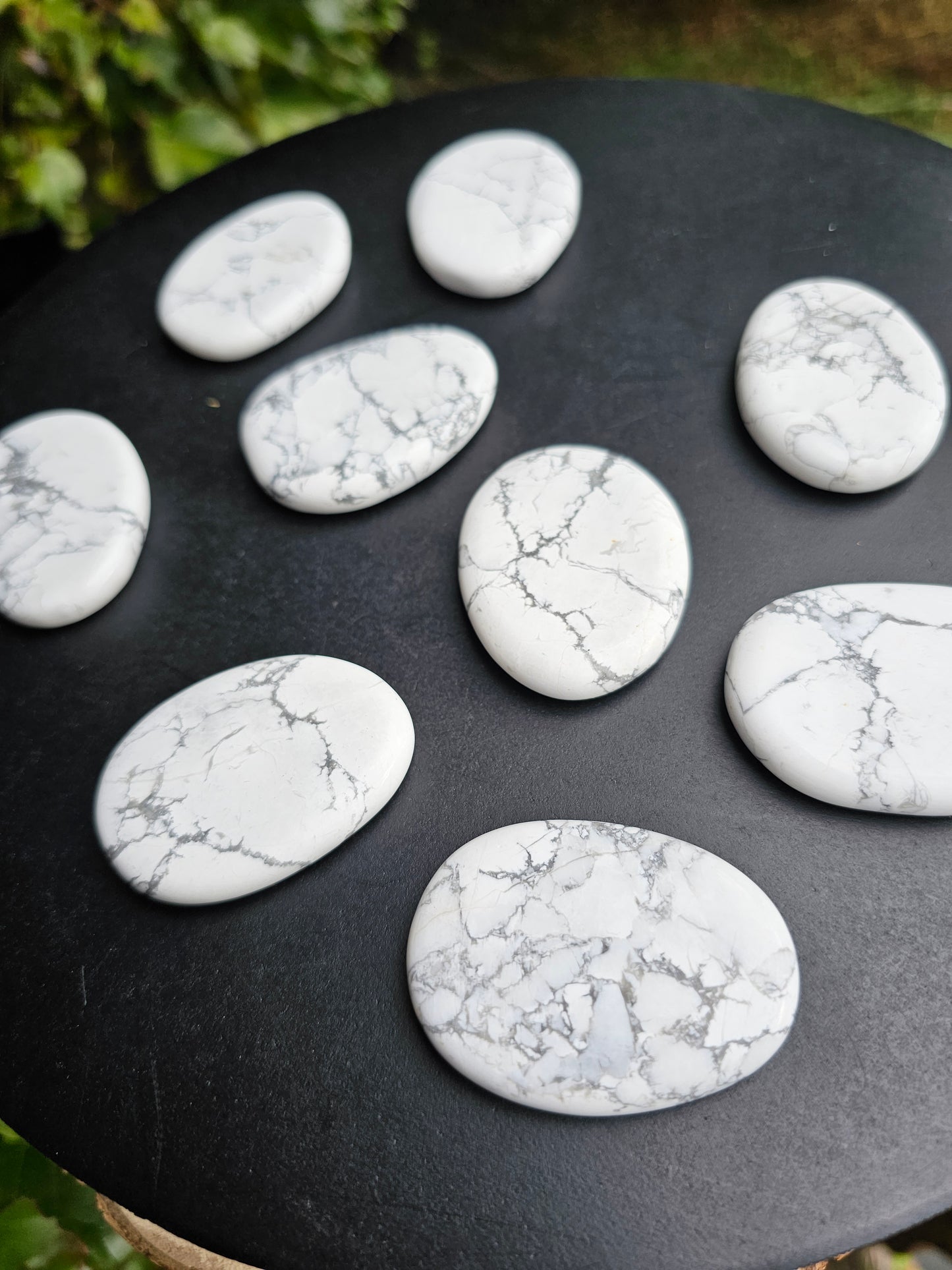 Galet plat Howlite (à choisir)
