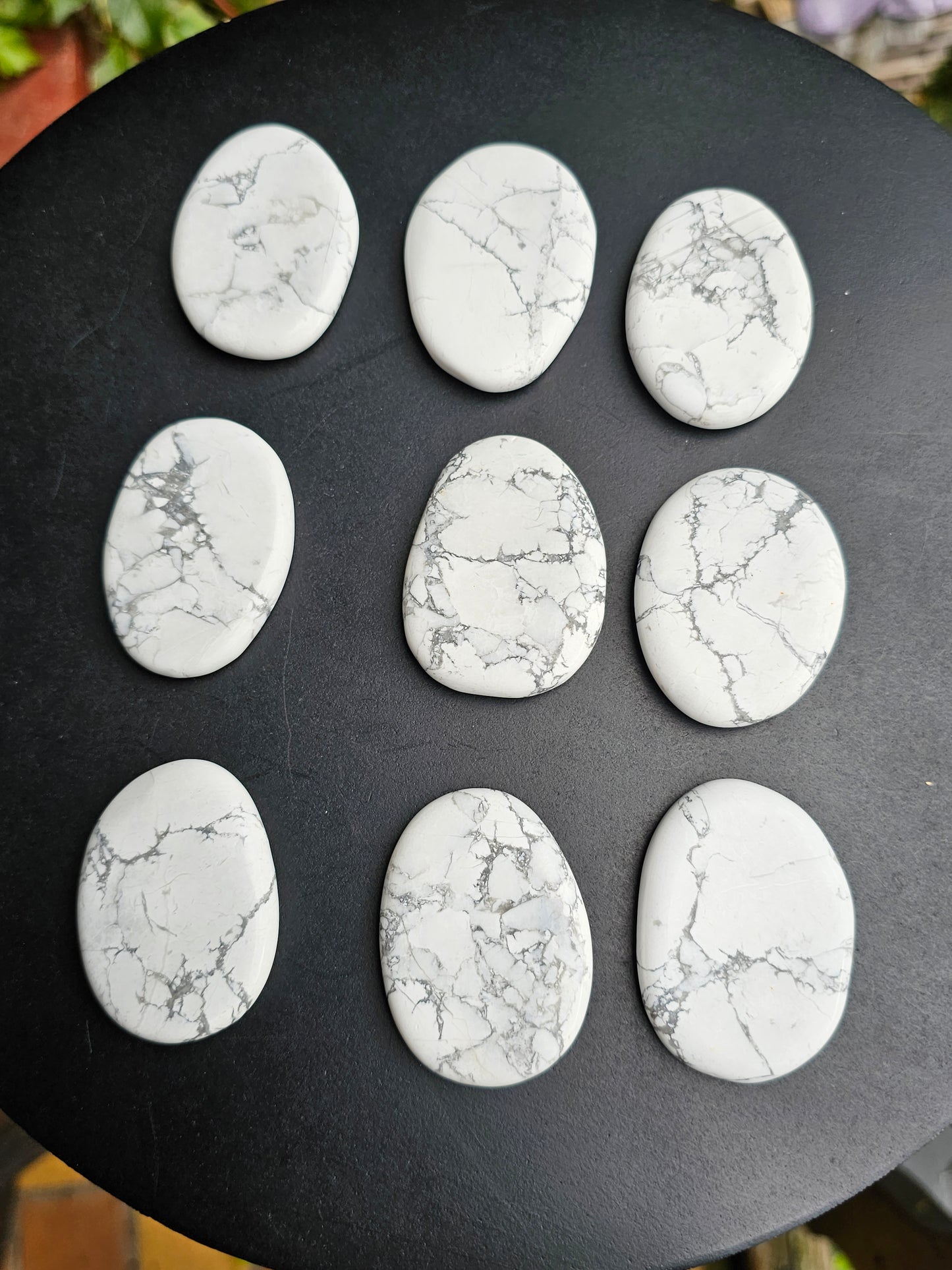 Galet plat Howlite (à choisir)