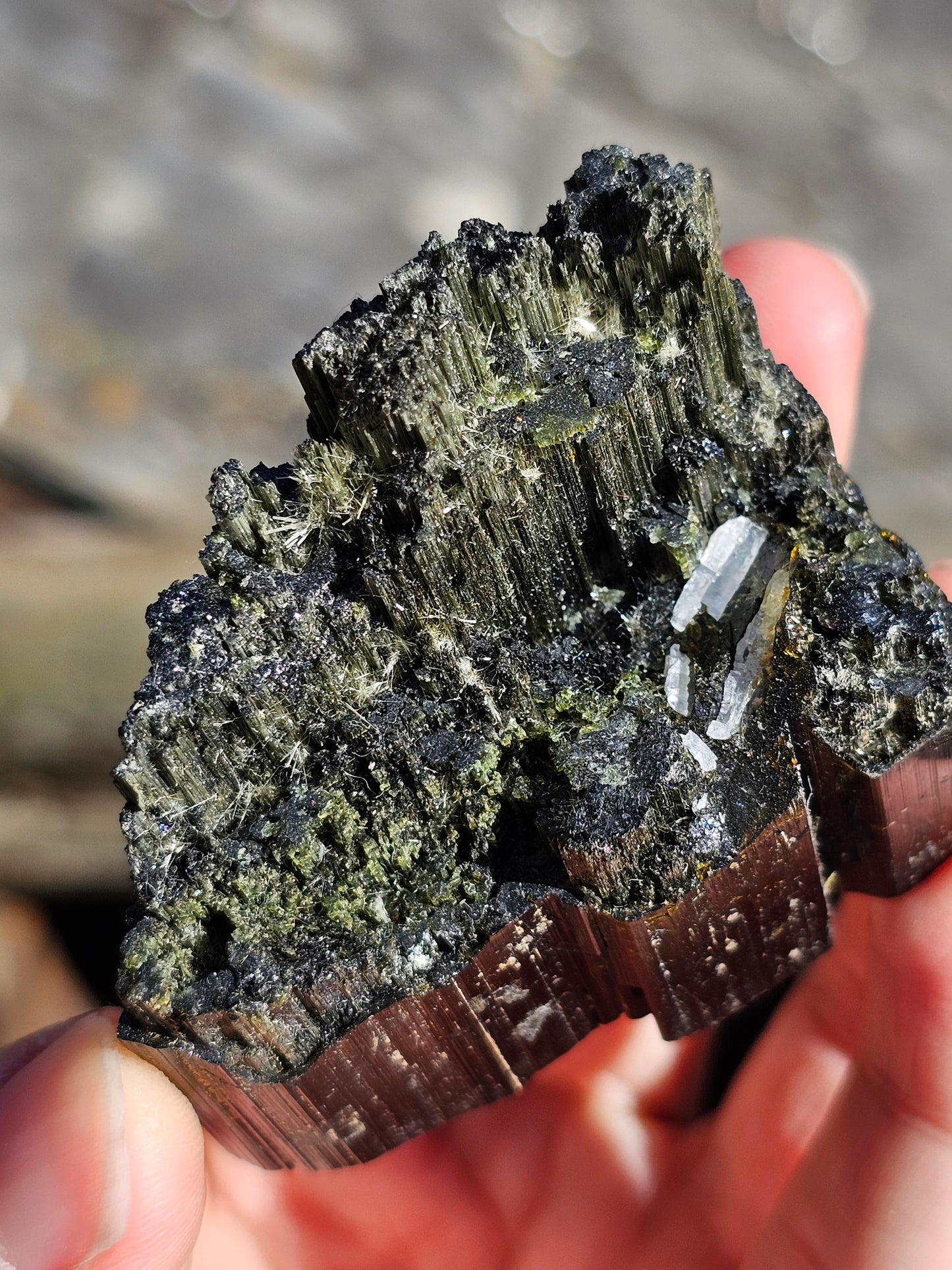 Grosse Tourmaline verte d'exception