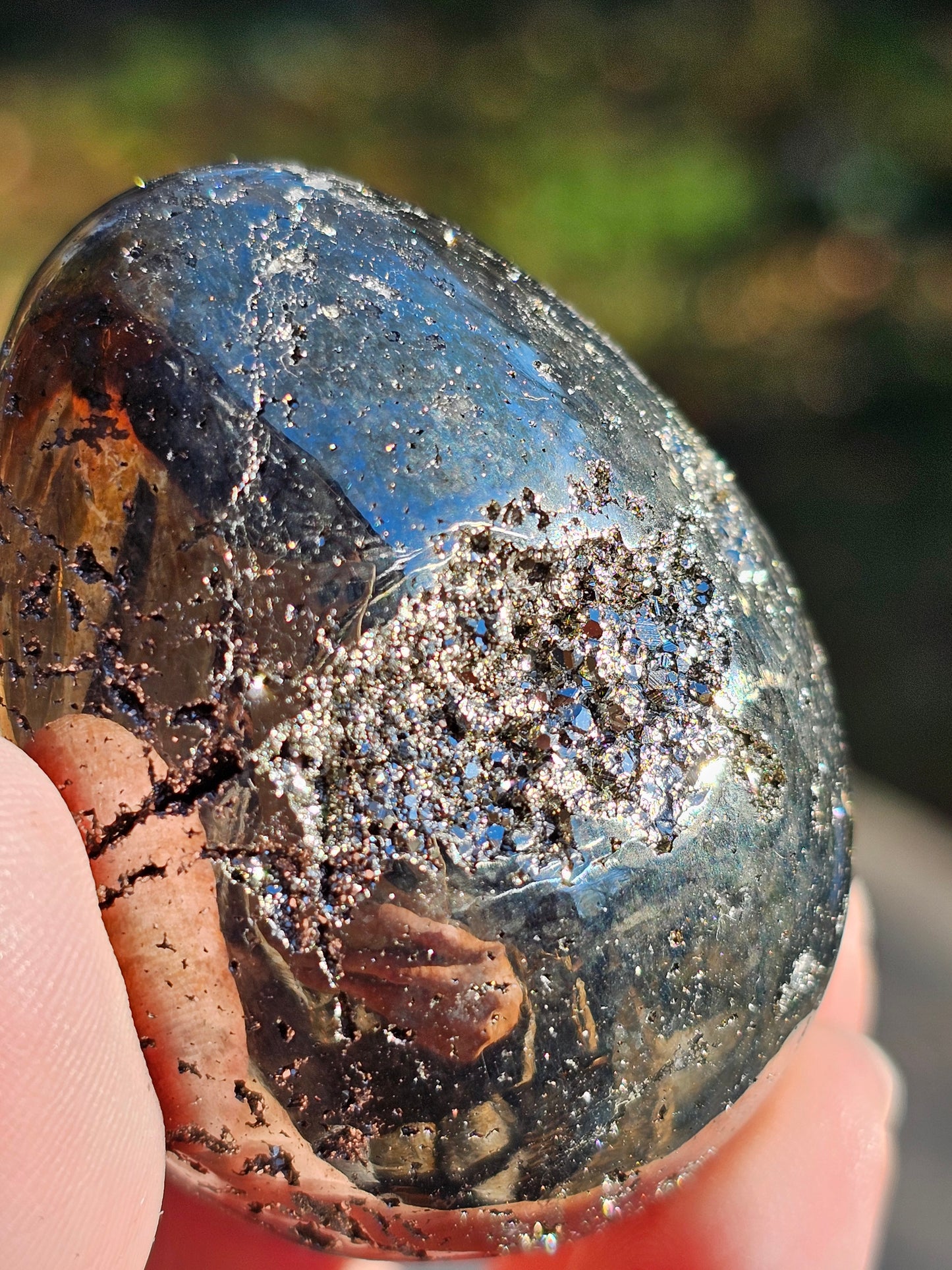 Oeuf en Pyrite A