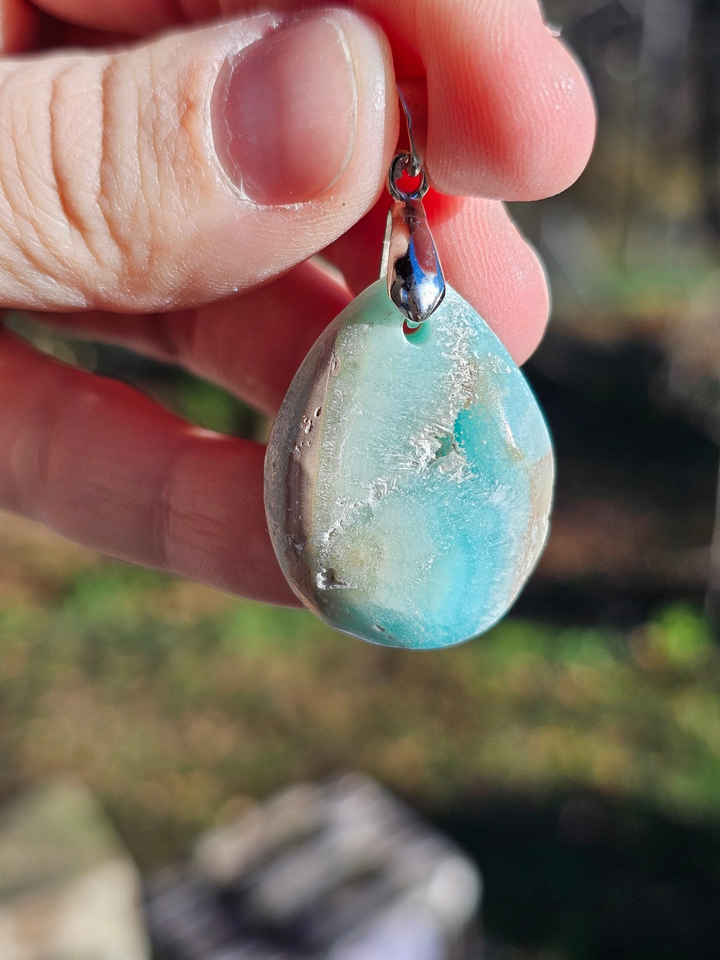 Pendentif Aragonite bleue (à choisir)