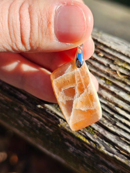 Pendentif Pierre de soleil "pluie de météores"