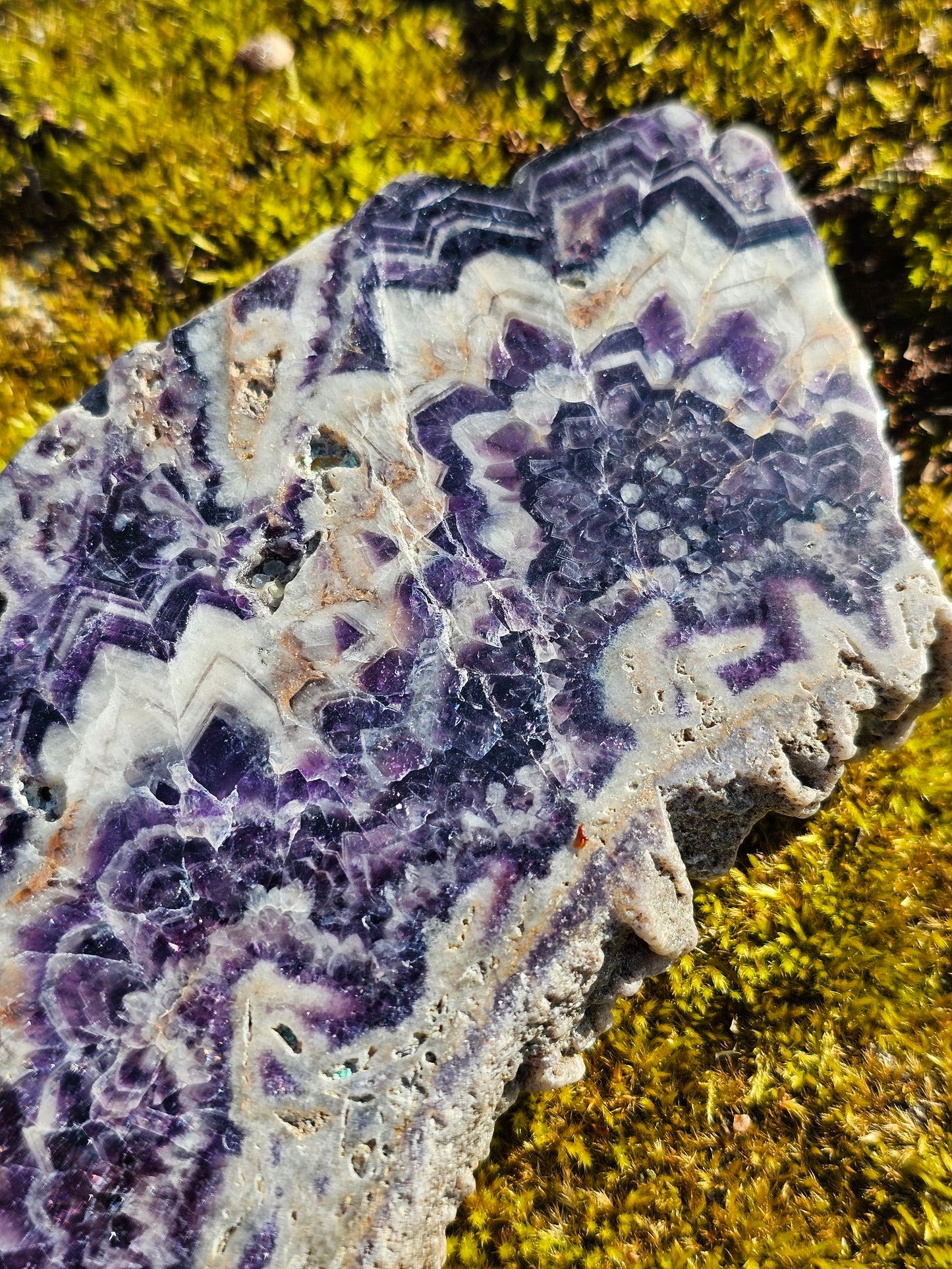 Grande Tranche polie d'Améthyste d'Auvergne B
