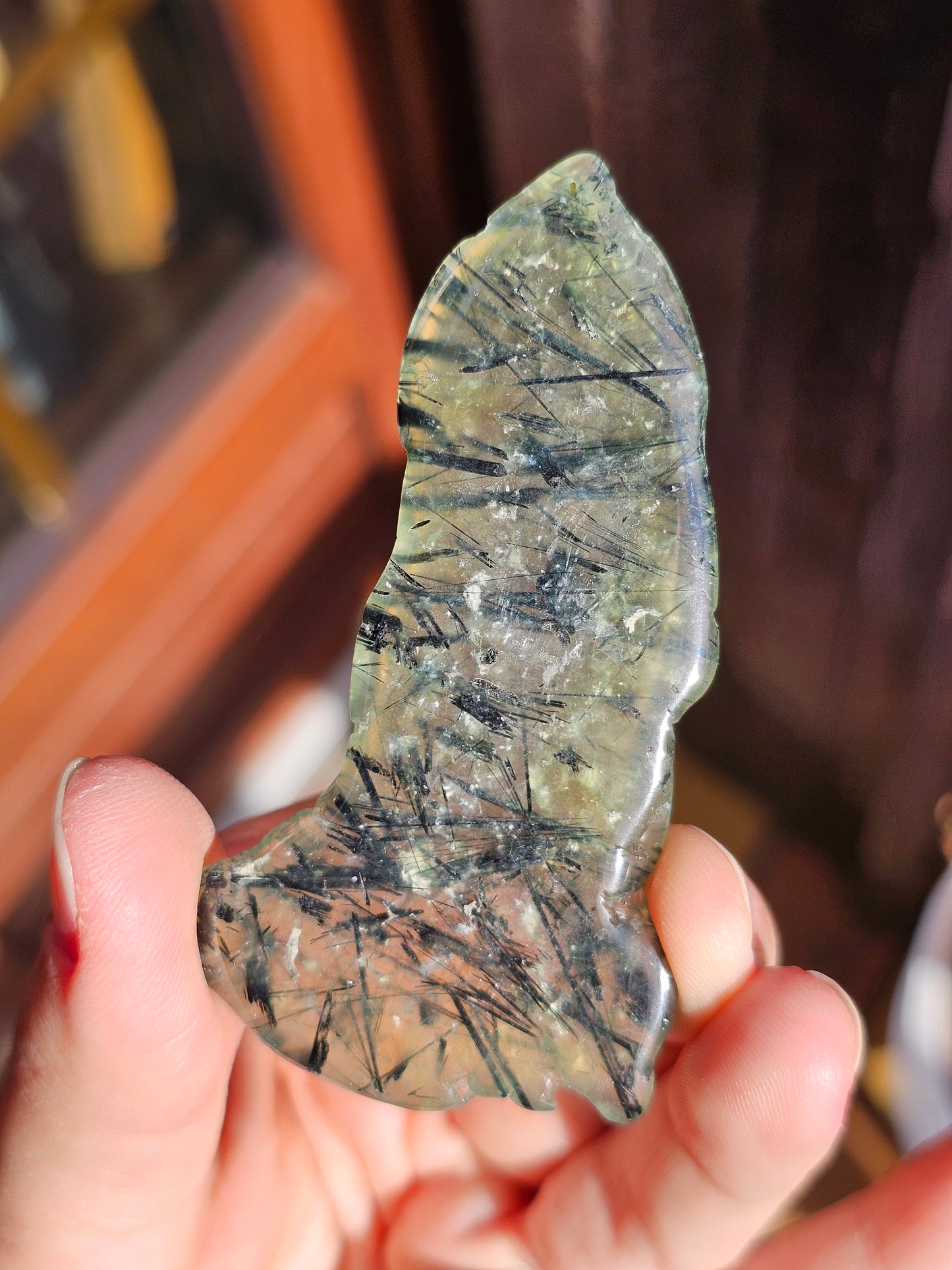Tranche de Prehnite à inclusions d'Epidote C