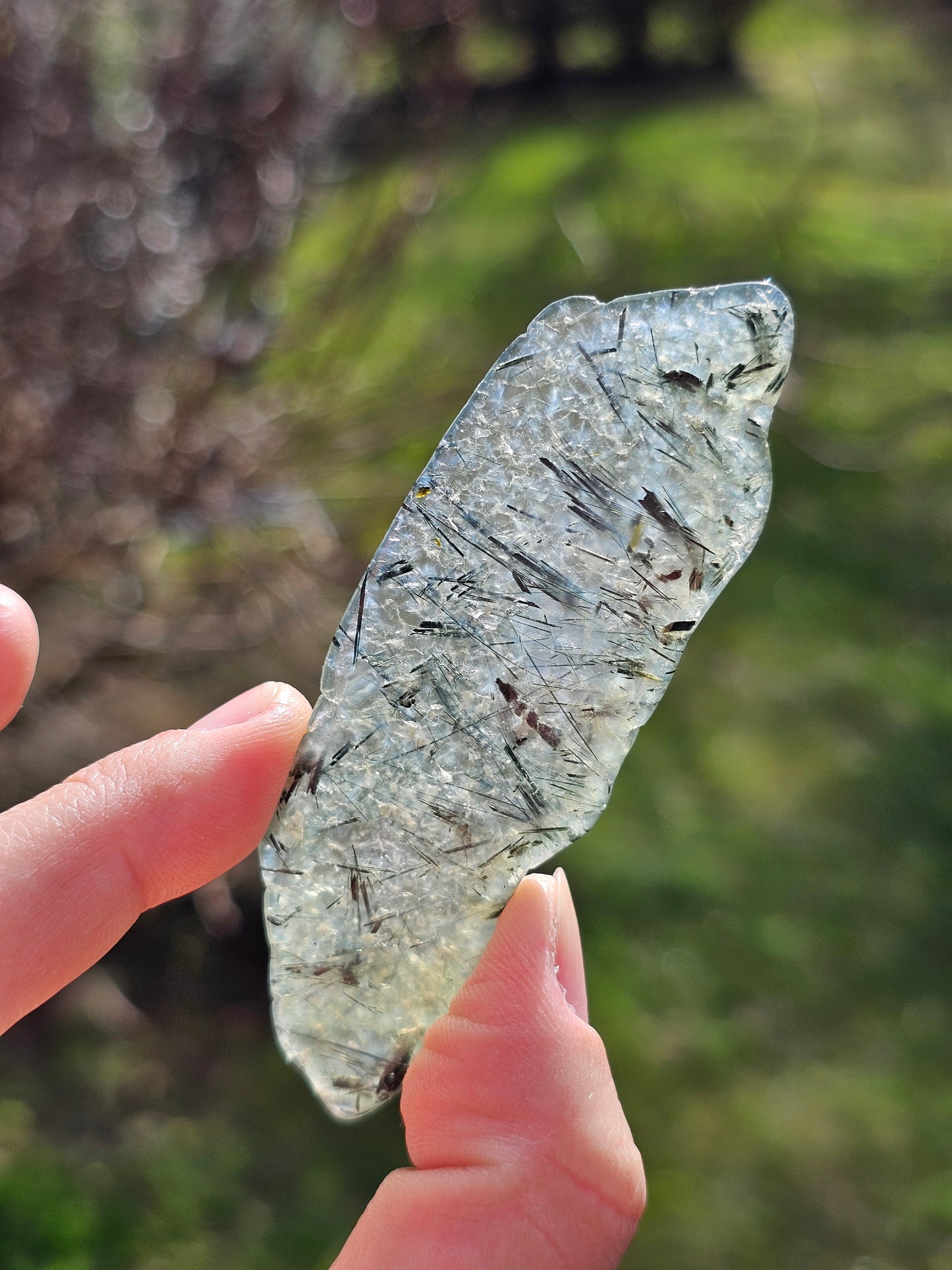 Tranche de Prehnite à inclusions d'Epidote D