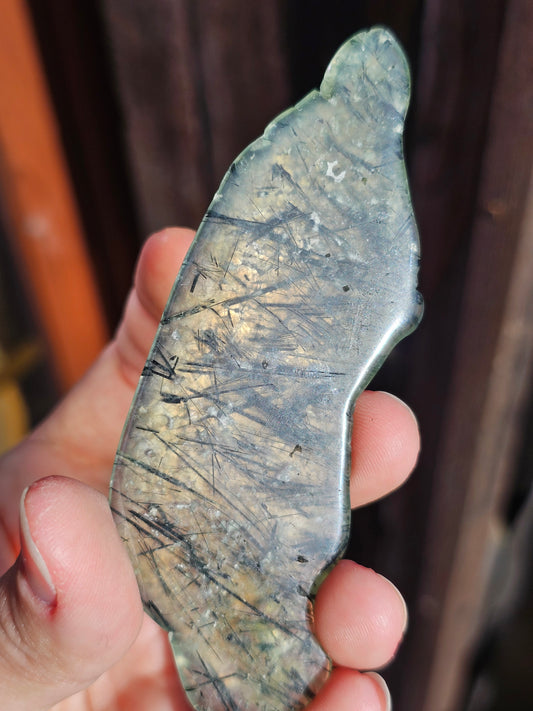 Tranche de Prehnite à inclusions d'Epidote H