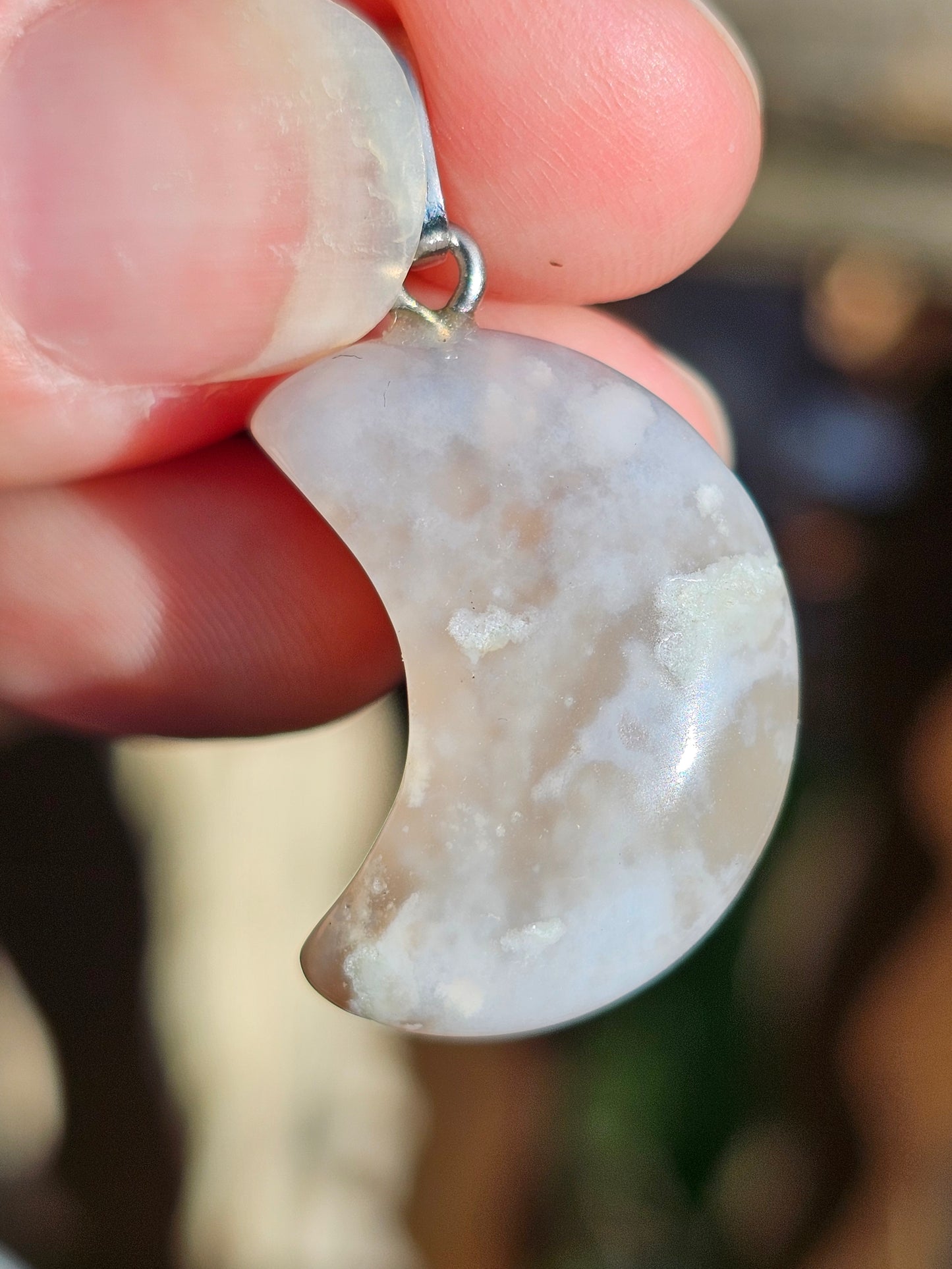 Pendentif Lune en Agate fleurs D