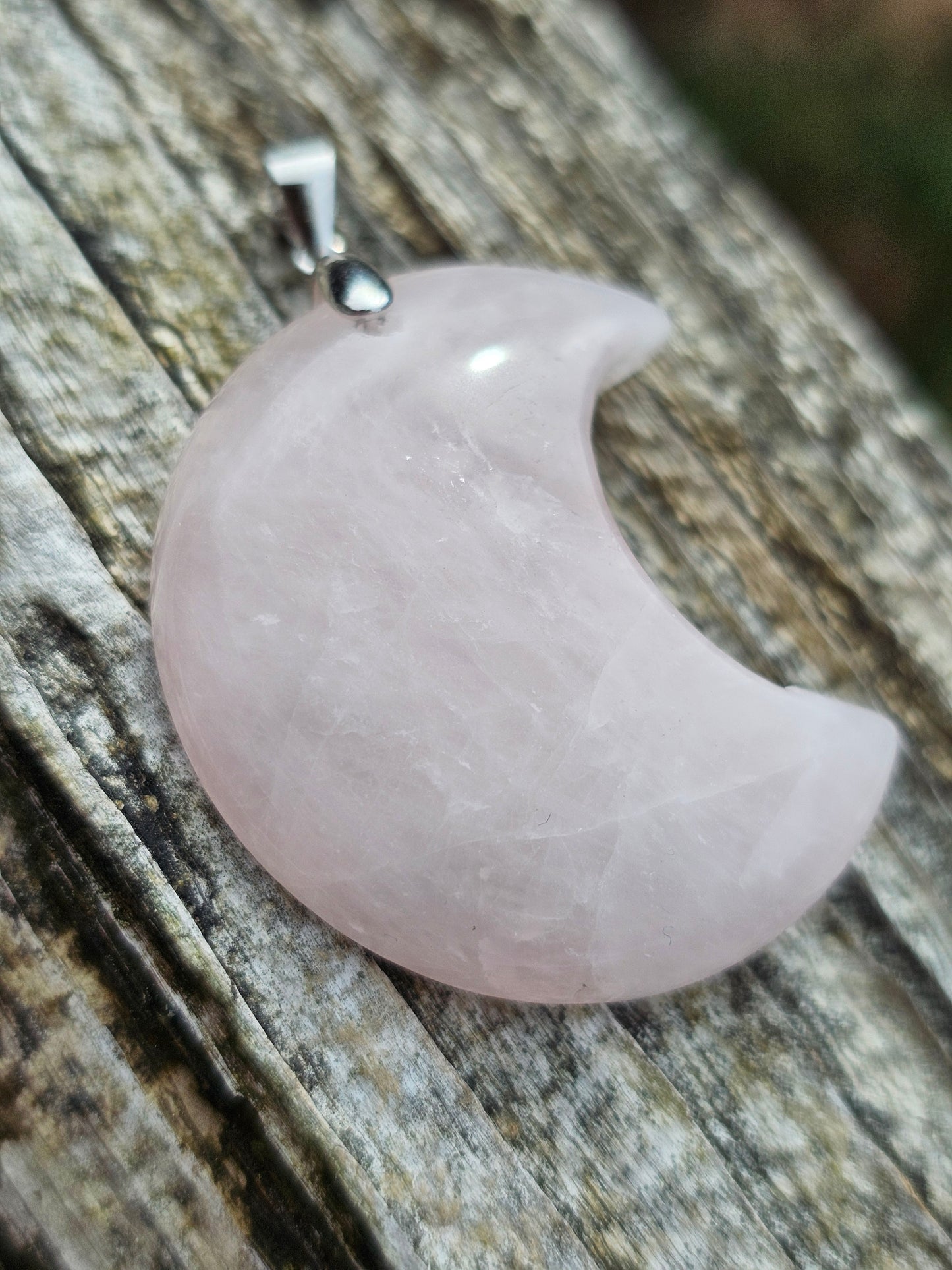 Pendentif Lune en Quartz rose