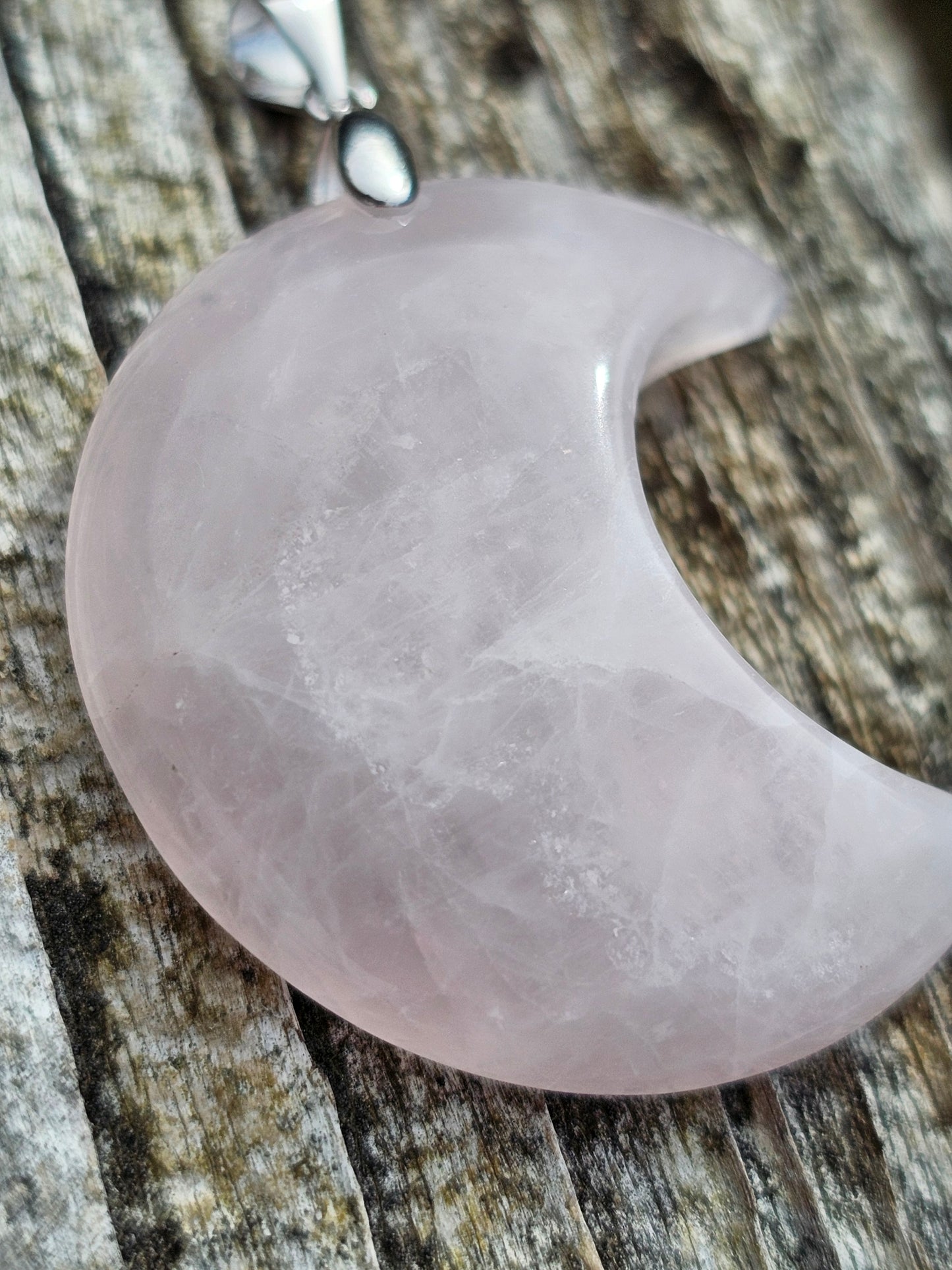 Pendentif Lune en Quartz rose n°2