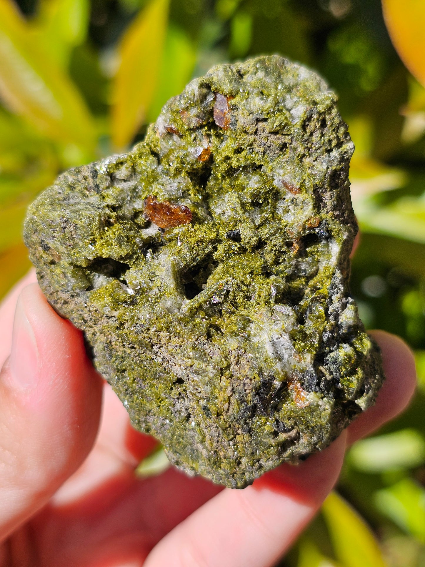 Titanite sur orthose avec Epidote E10