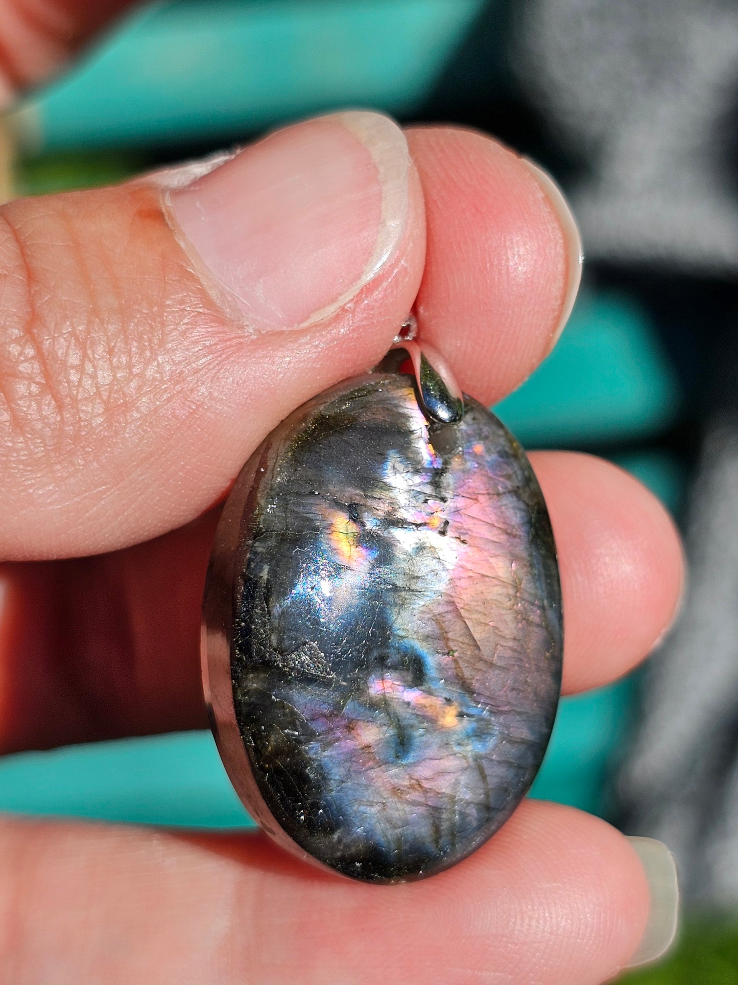 Pendentif en Spectrolite (Labradorite) L4
