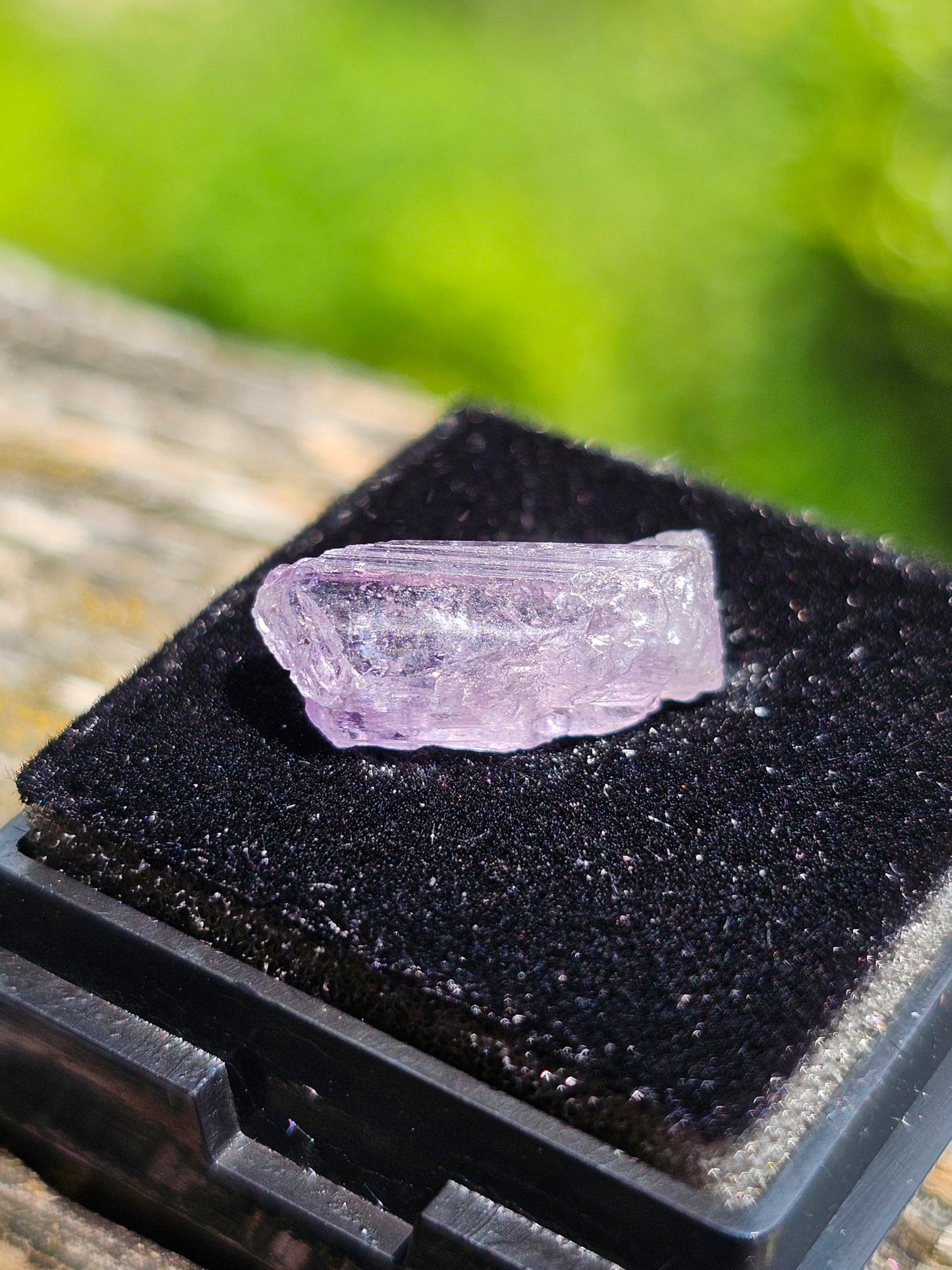 Scapolite violette brute C